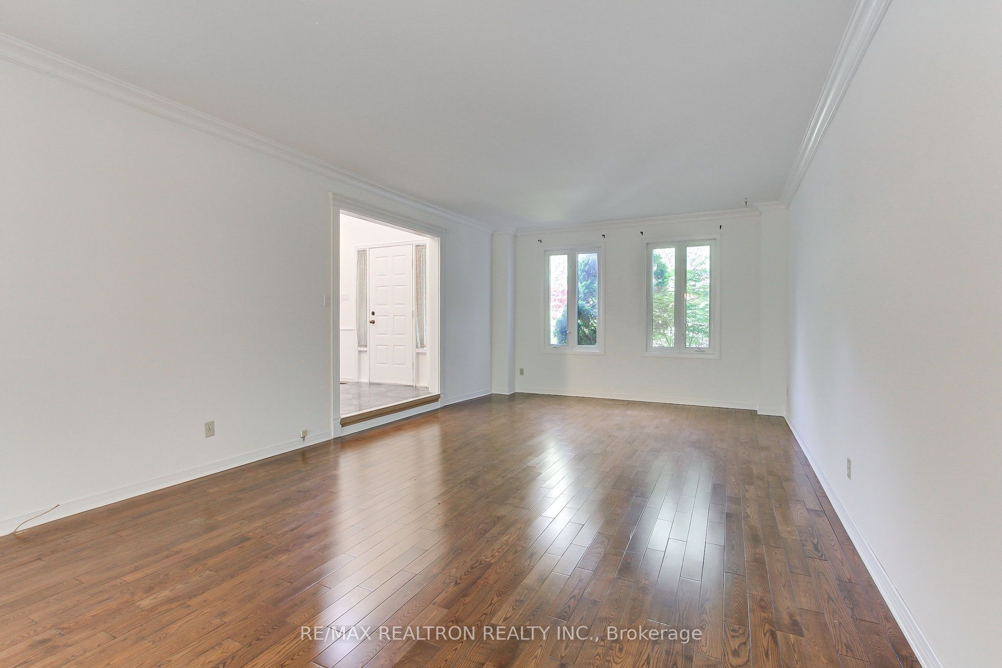19 Crystal Drive N Property Photo 10