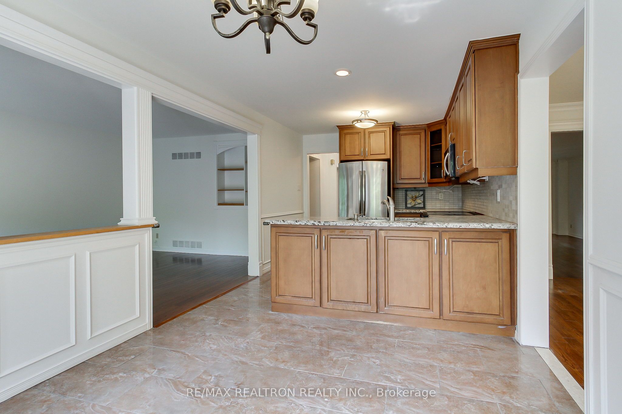 19 Crystal Drive N Property Photo 16