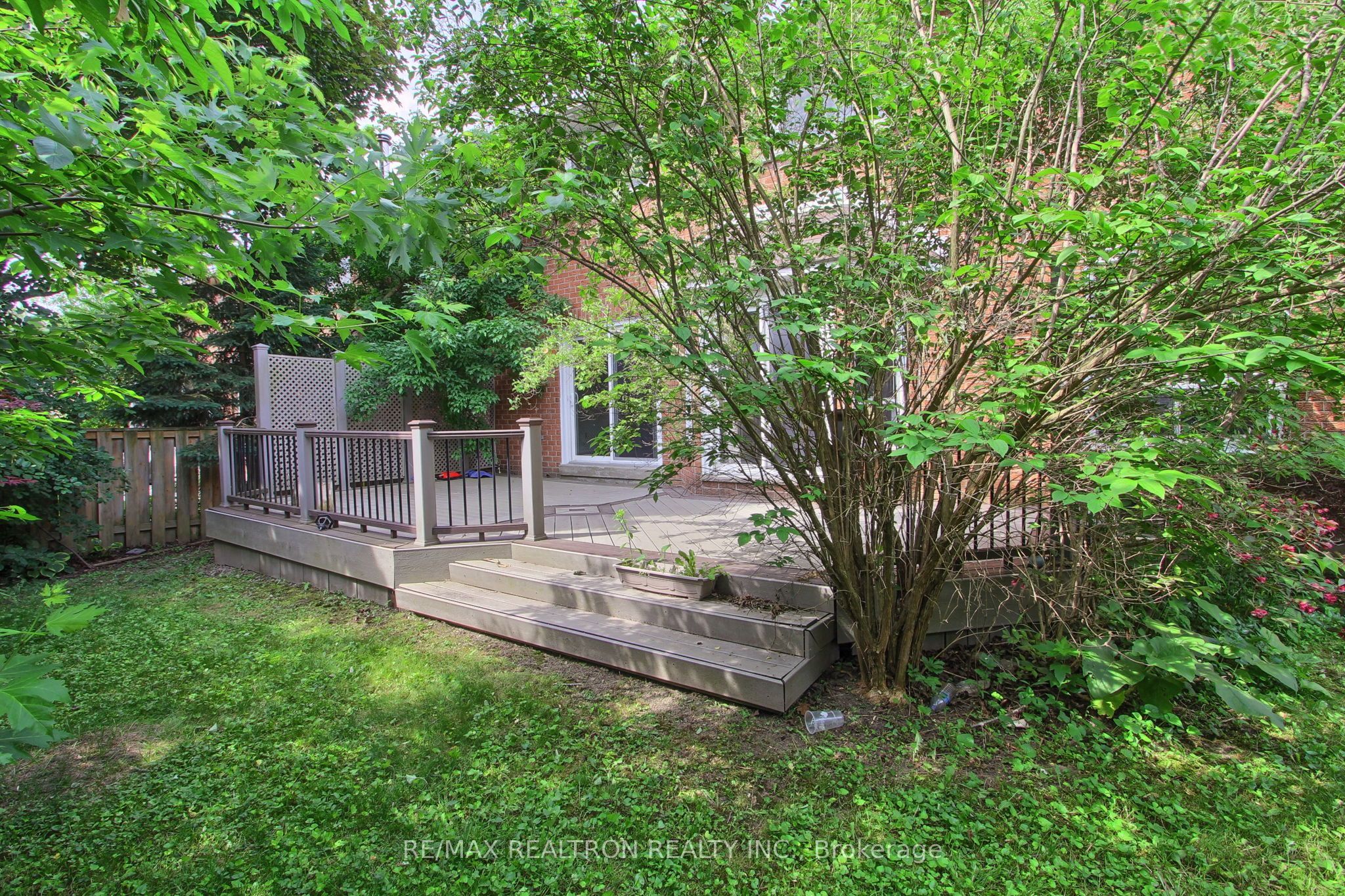 19 Crystal Drive N Property Photo 49