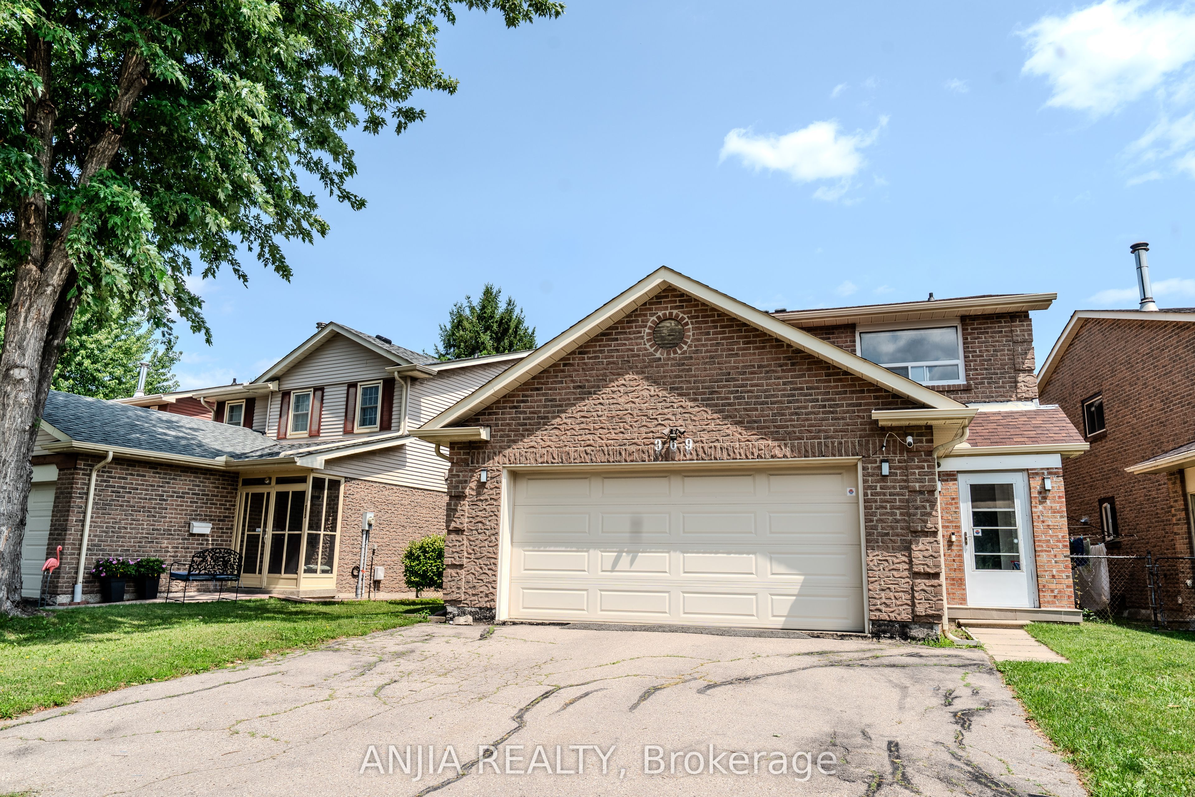 369 Mullen Drive Property Photo 1