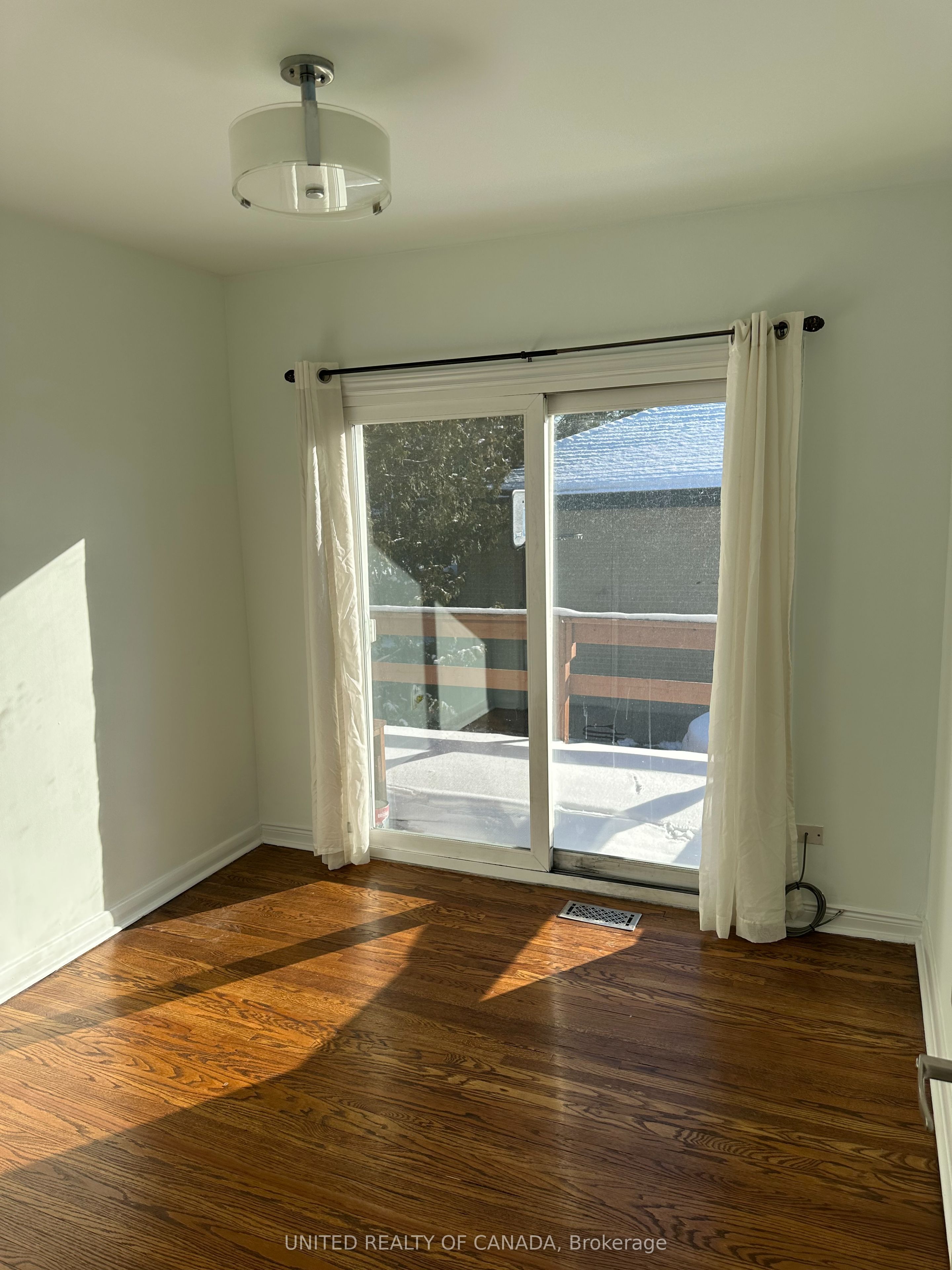 45 Bayview Parkway Property Photo 6