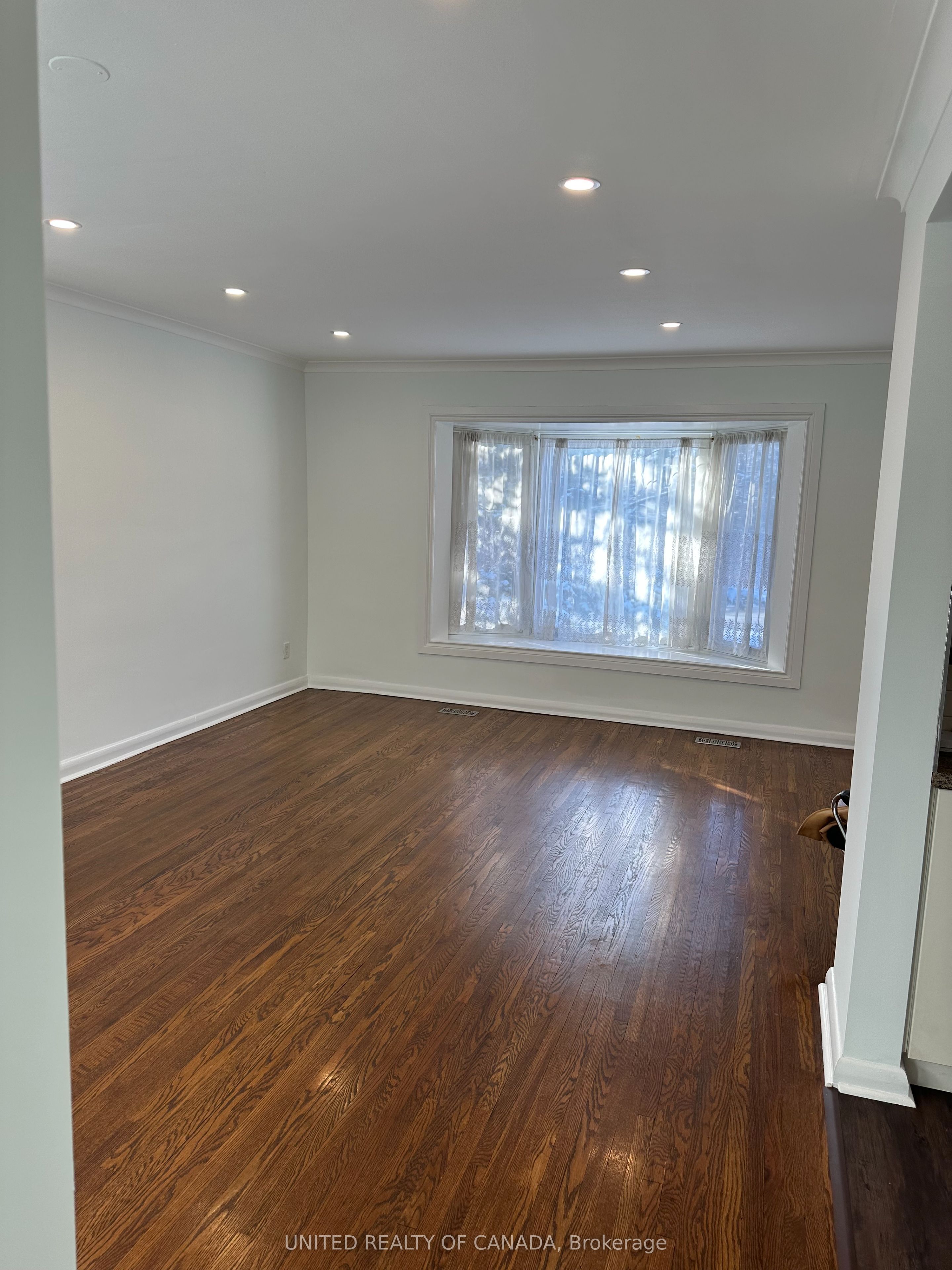 45 Bayview Parkway Property Photo 14