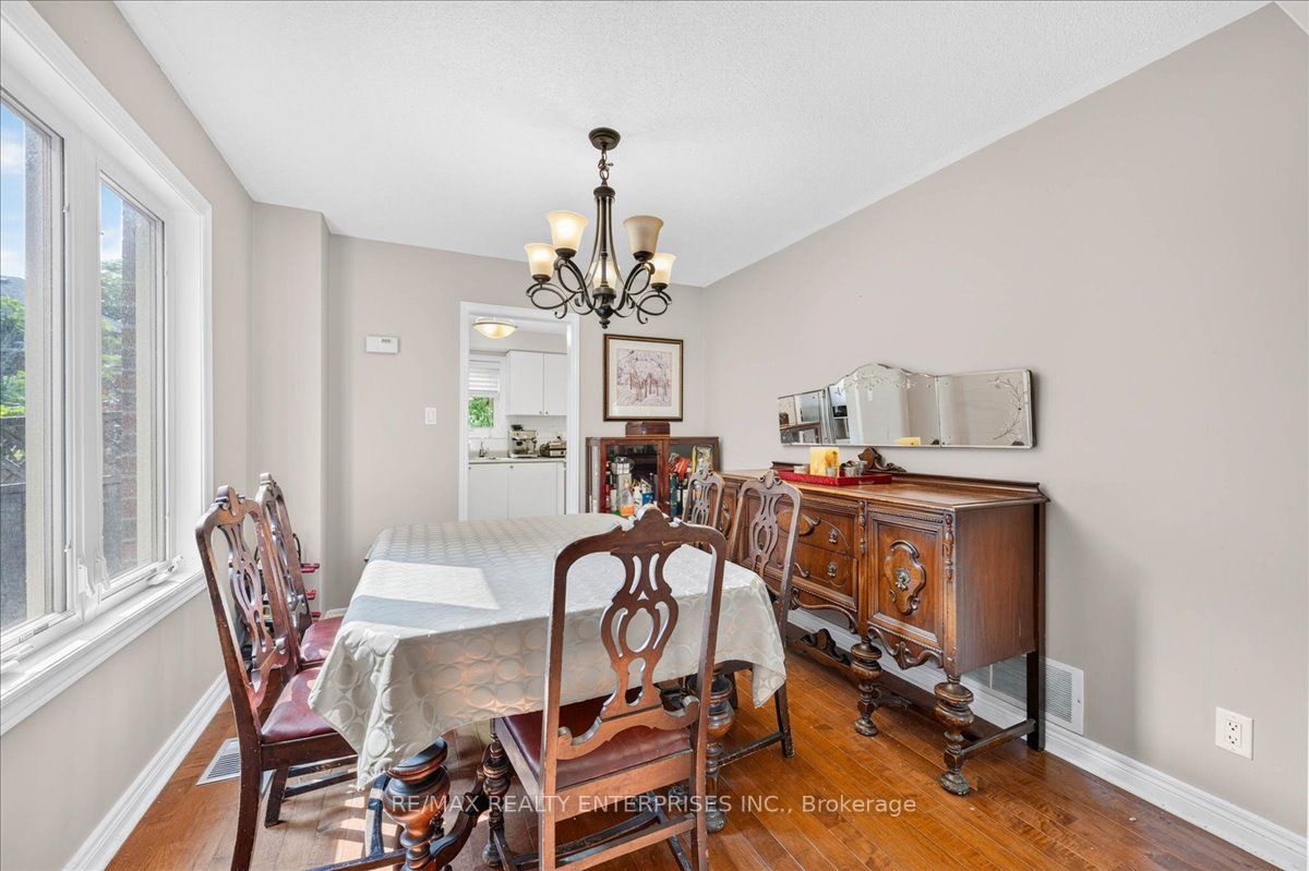 844 Hollander Road Property Photo 8