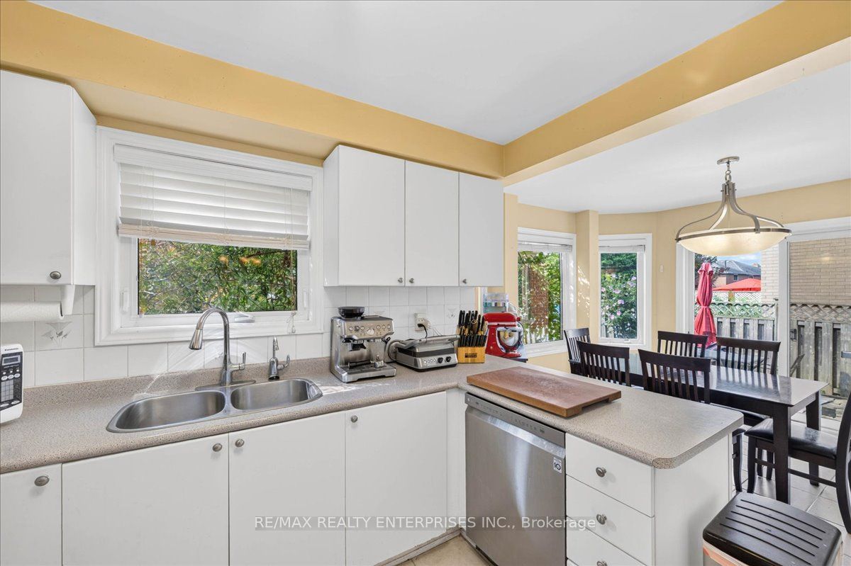844 Hollander Road Property Photo 13