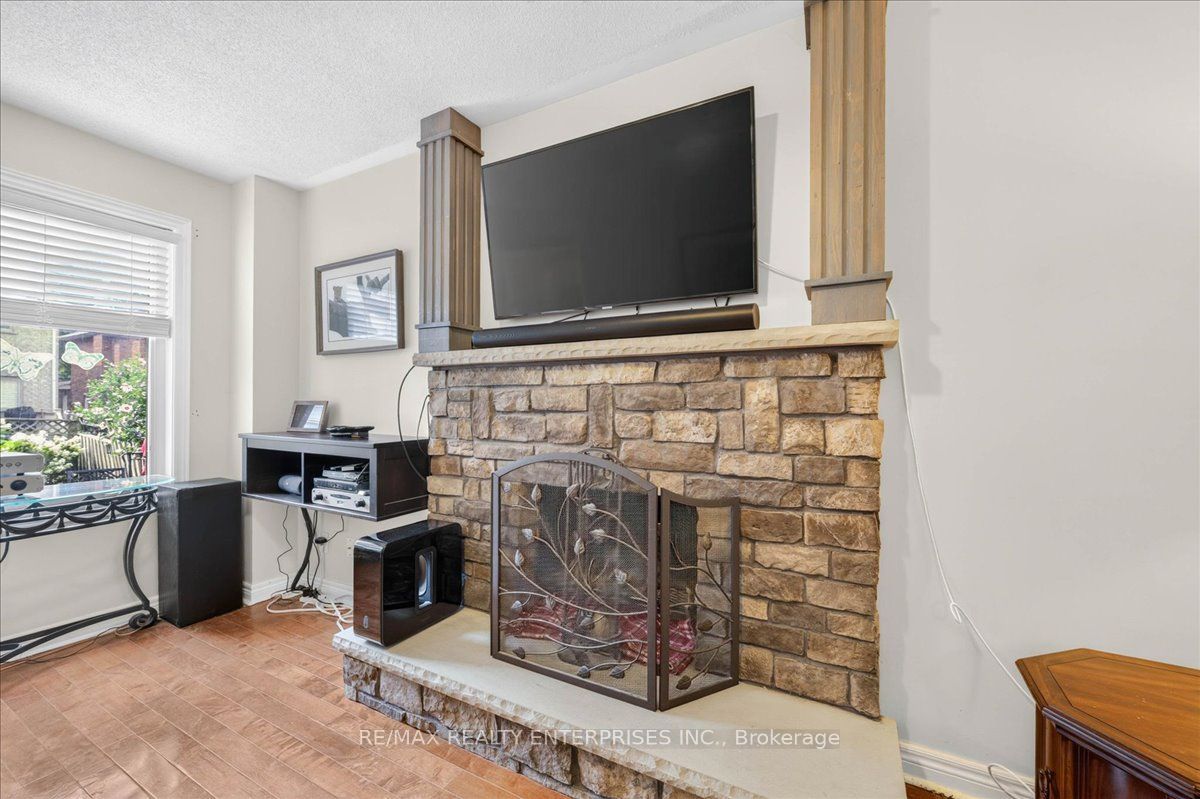 844 Hollander Road Property Photo 18