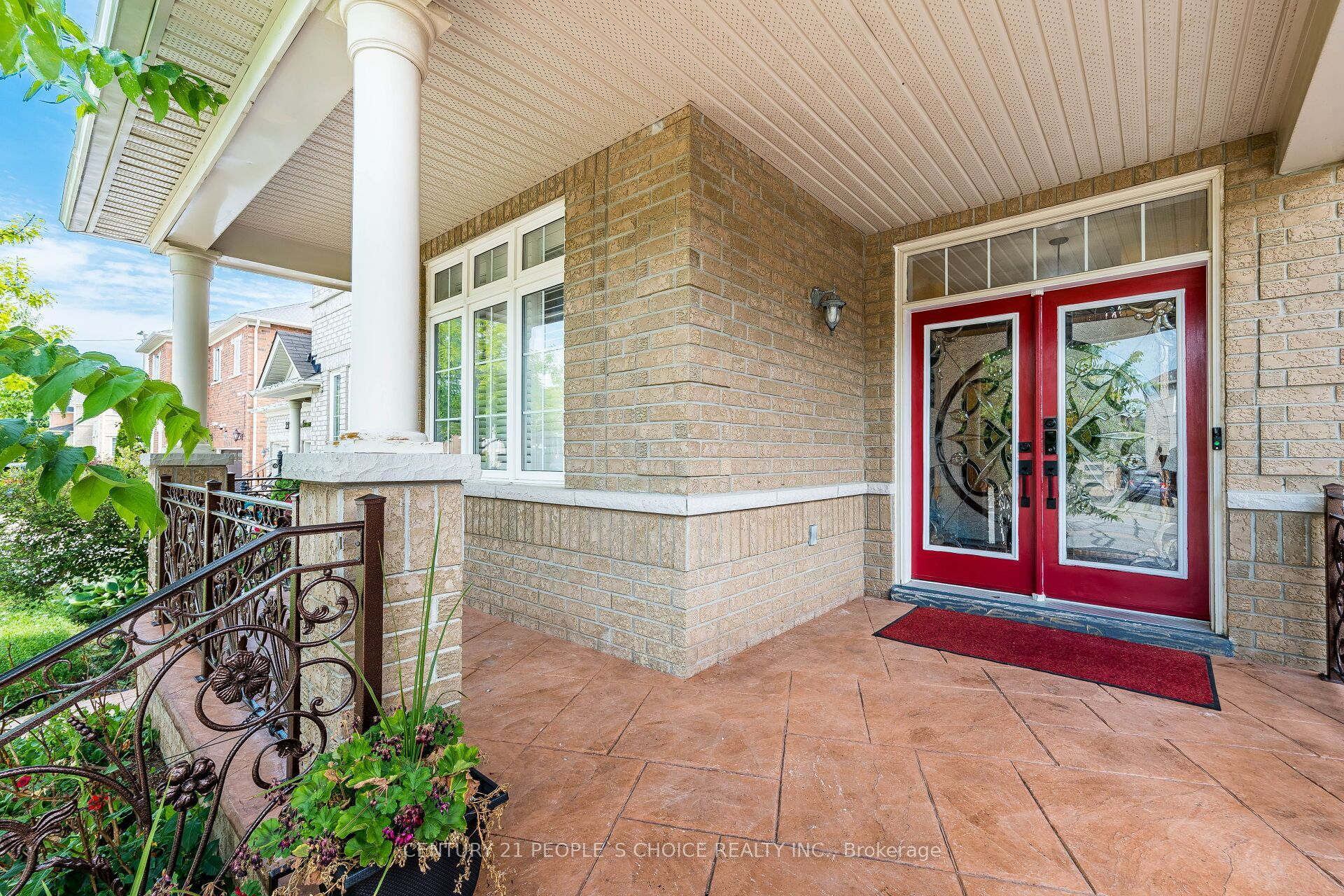 233 Vellore Avenue Property Photo 5