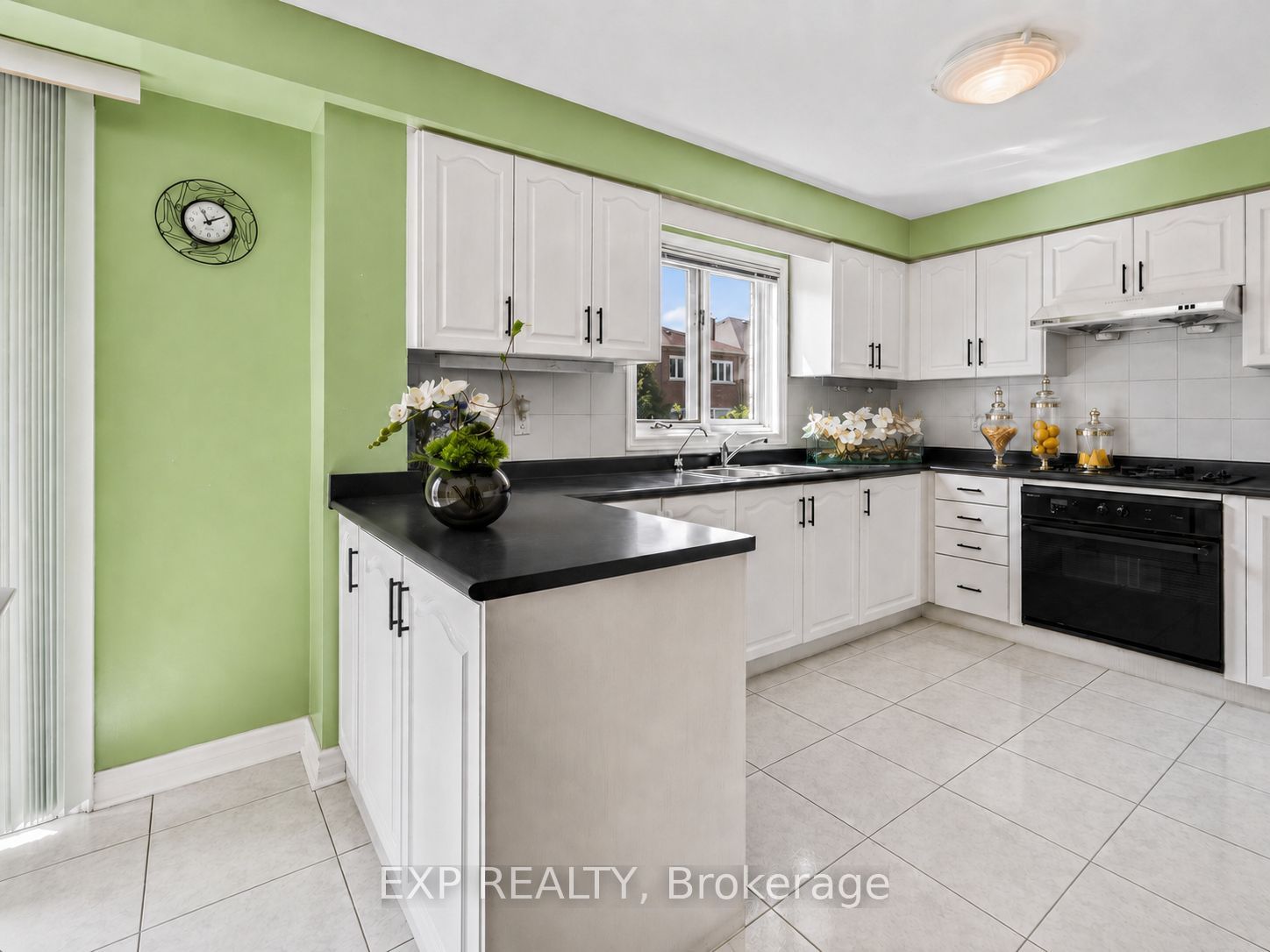 19 Springbrook Drive Property Photo 14