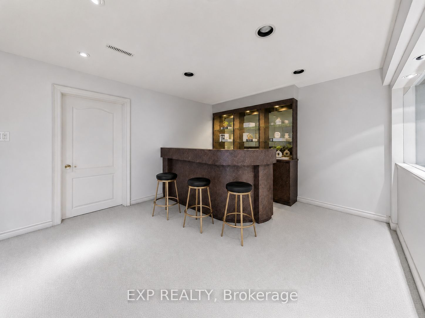 19 Springbrook Drive Property Photo 26