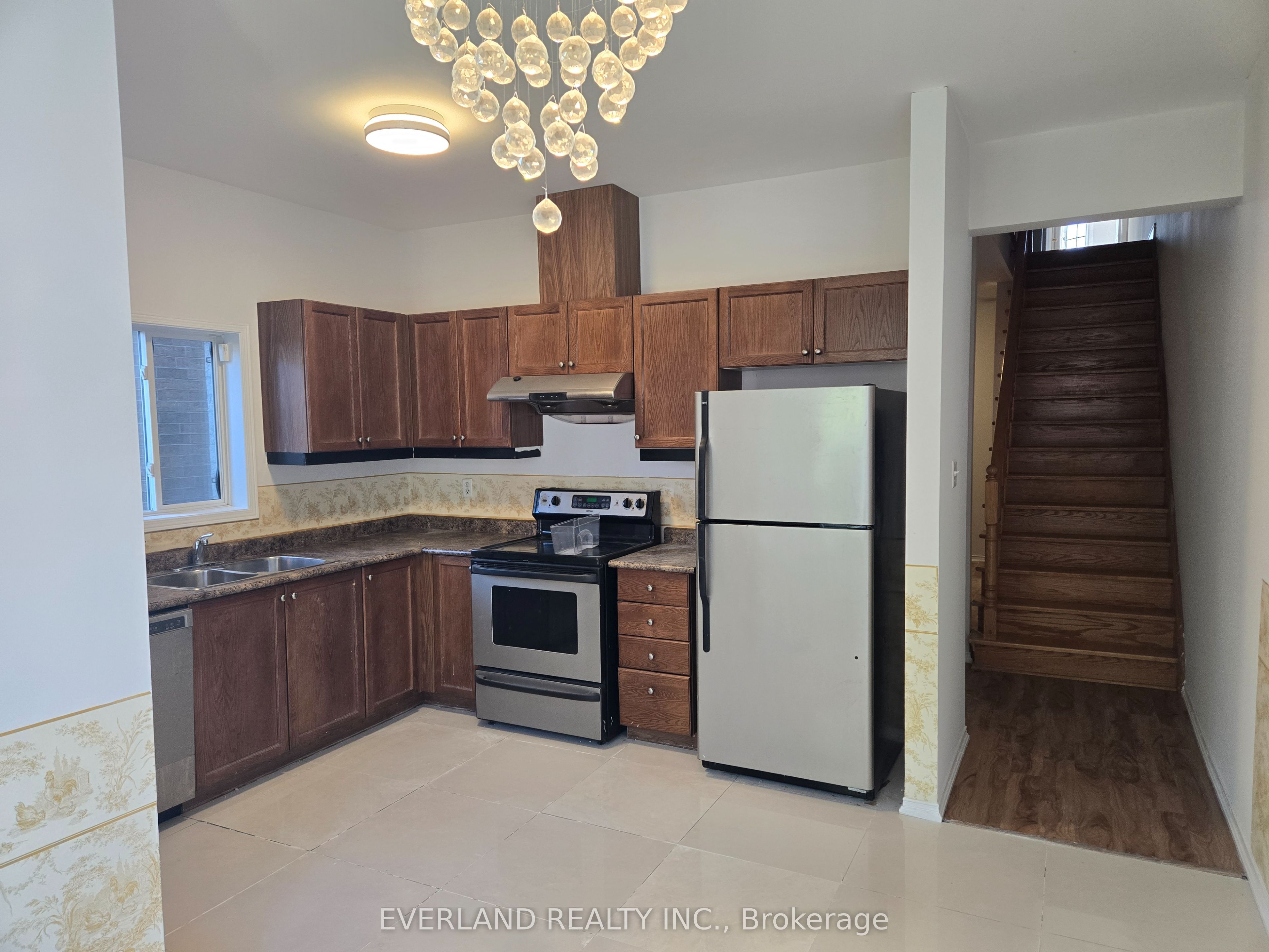 212 Maple Sugar Lane Property Photo 3