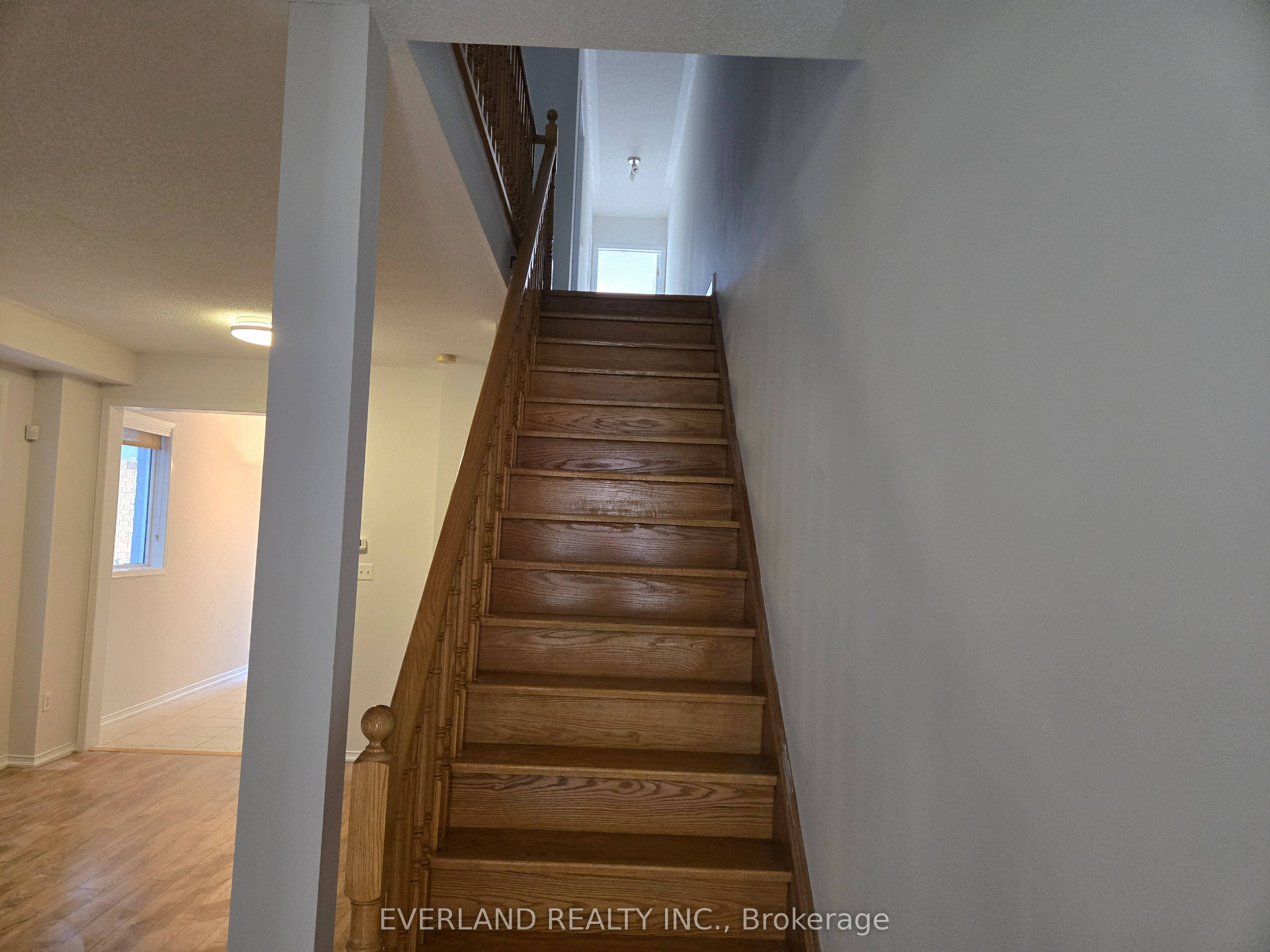 212 Maple Sugar Lane Property Photo 4
