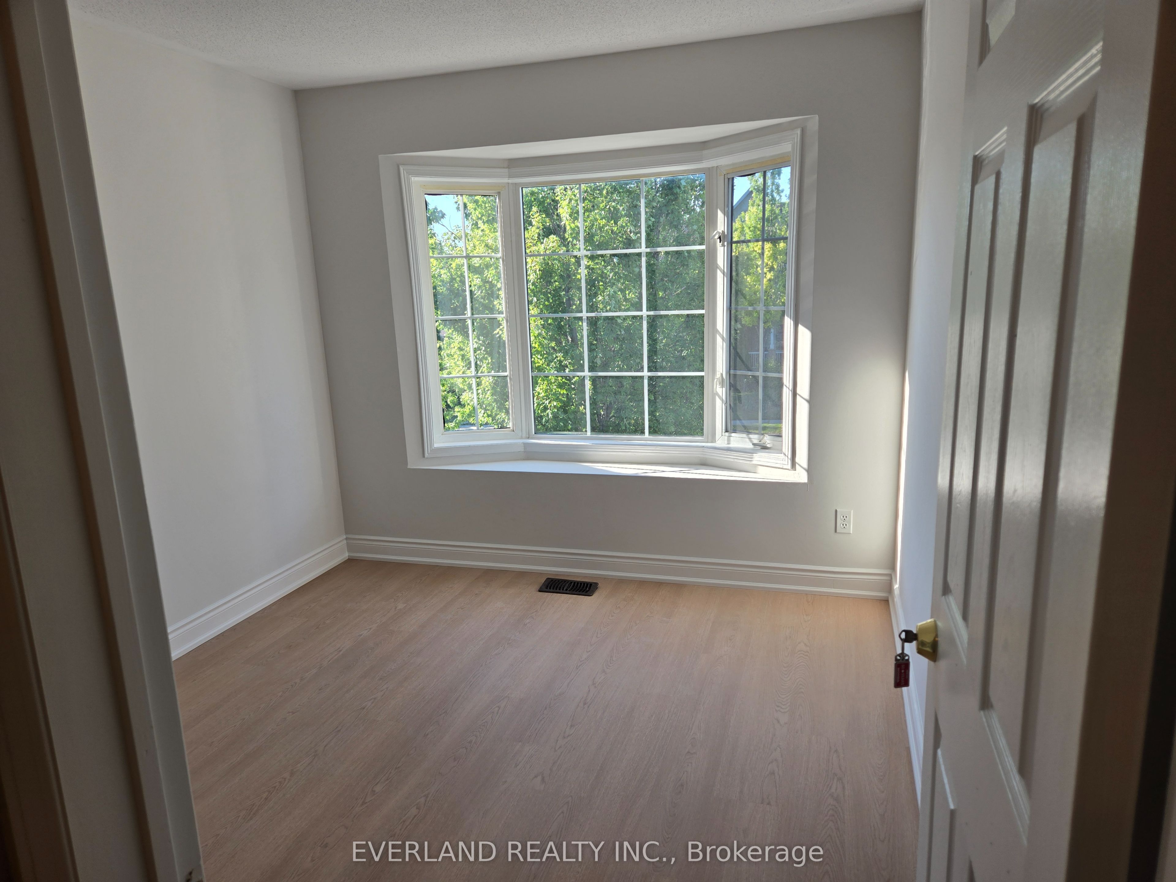 212 Maple Sugar Lane Property Photo 5