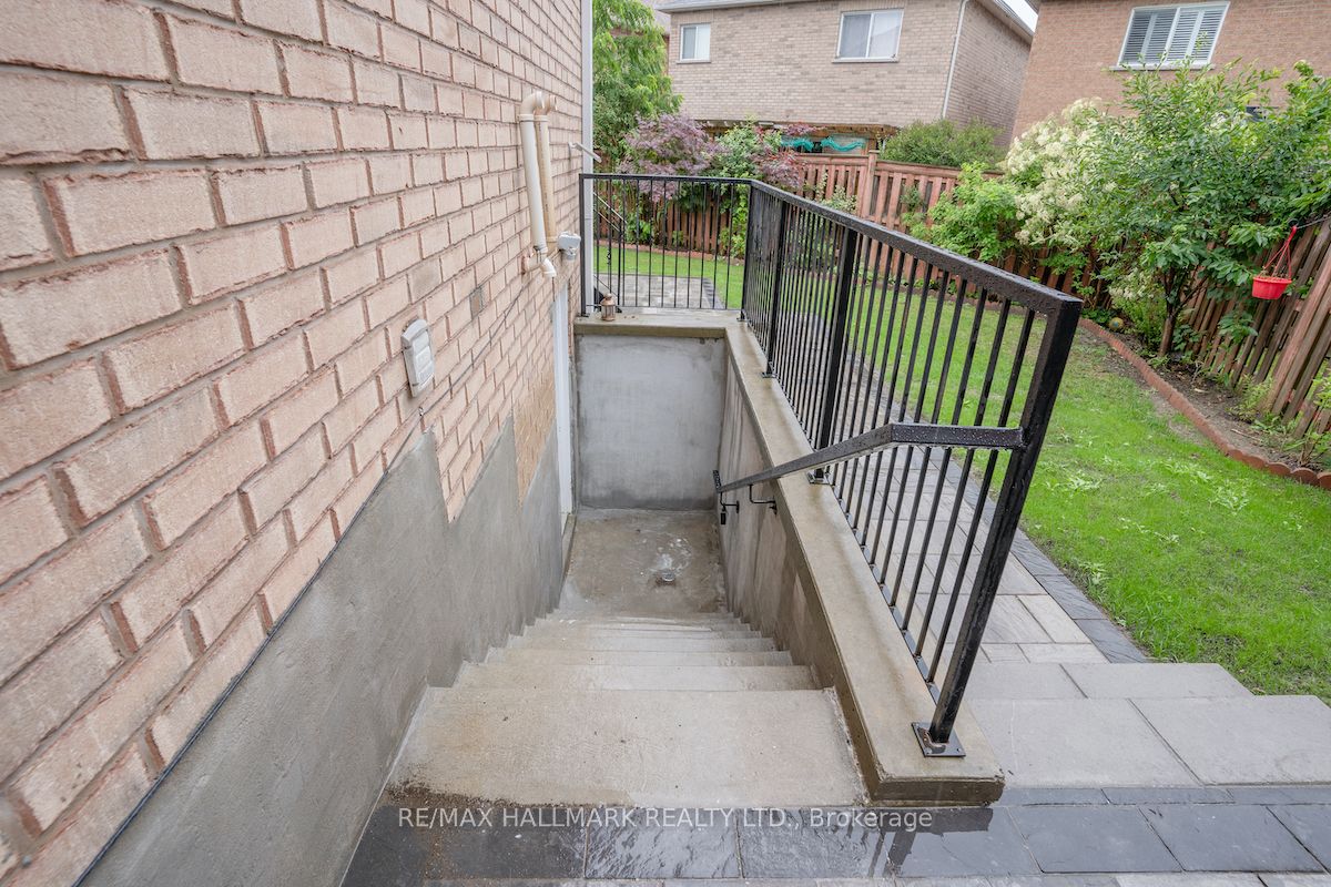 77 Wheelwright Drive Bsmt Property Photo 9