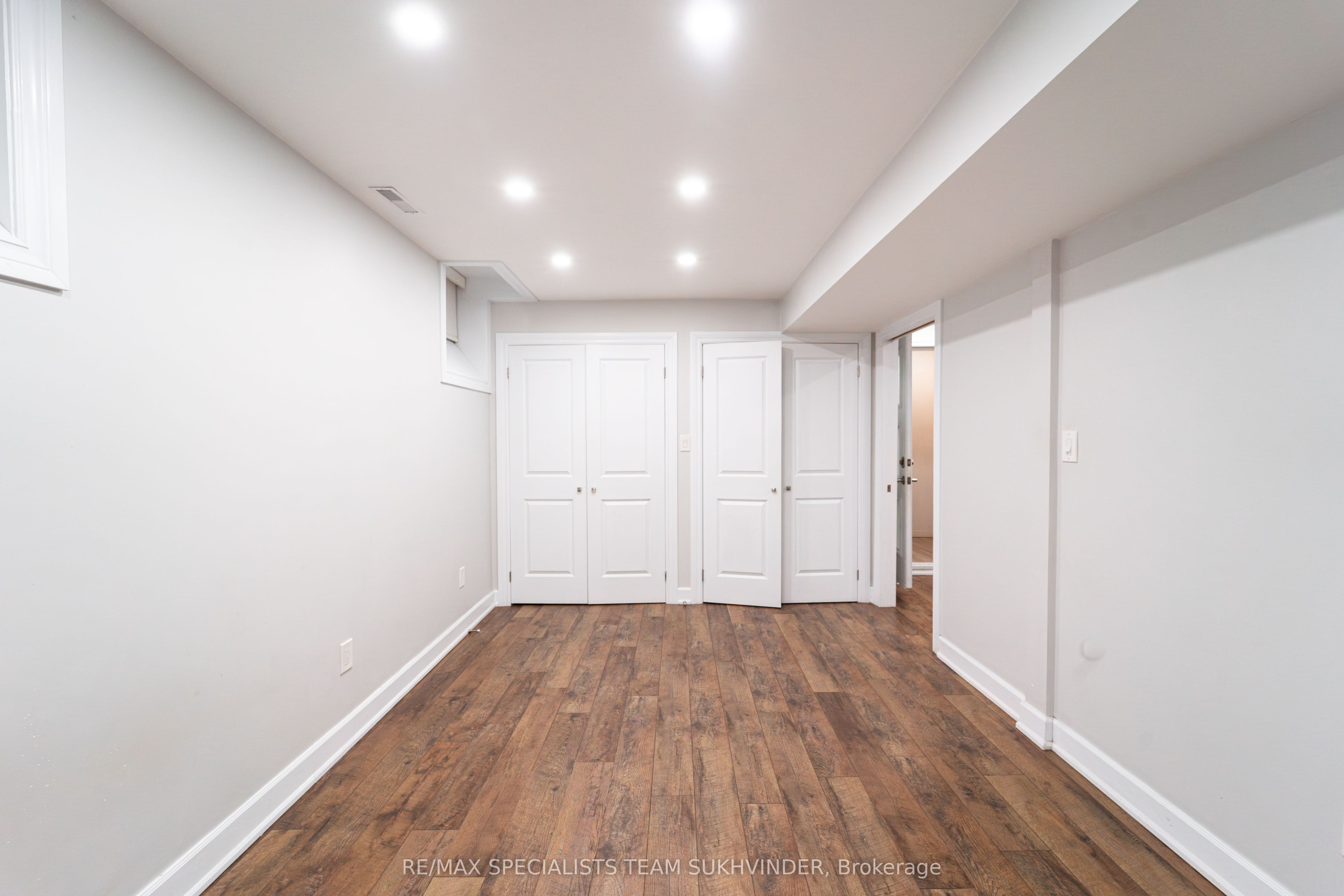 128 Embassy Drive Property Photo 12
