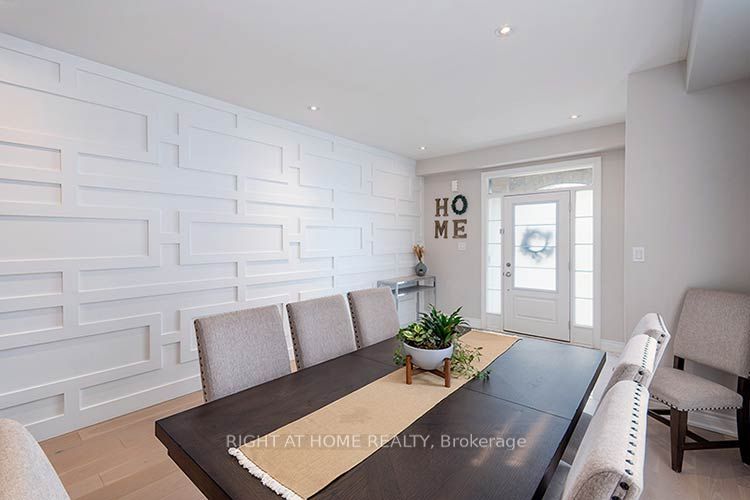 87 Carondale Square Property Photo 8