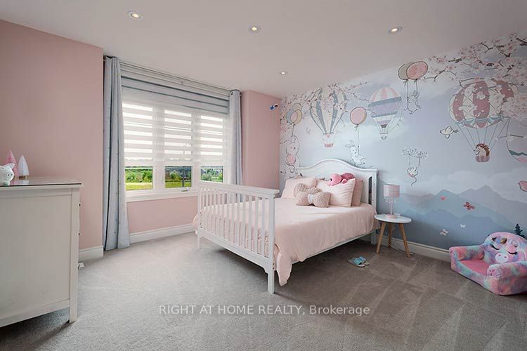 87 Carondale Square Property Photo 18