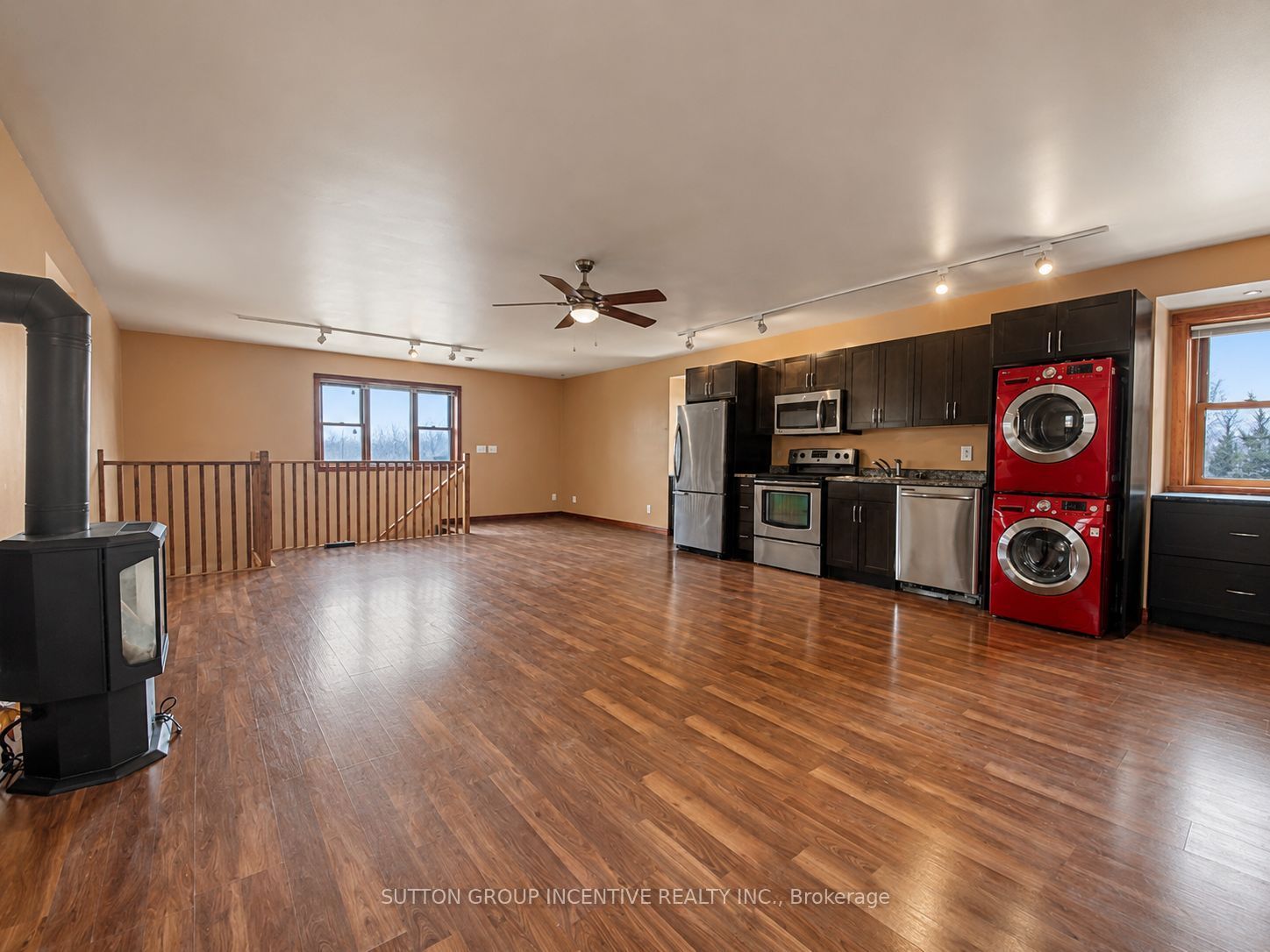 3917 5th Side Road Property Photo 1