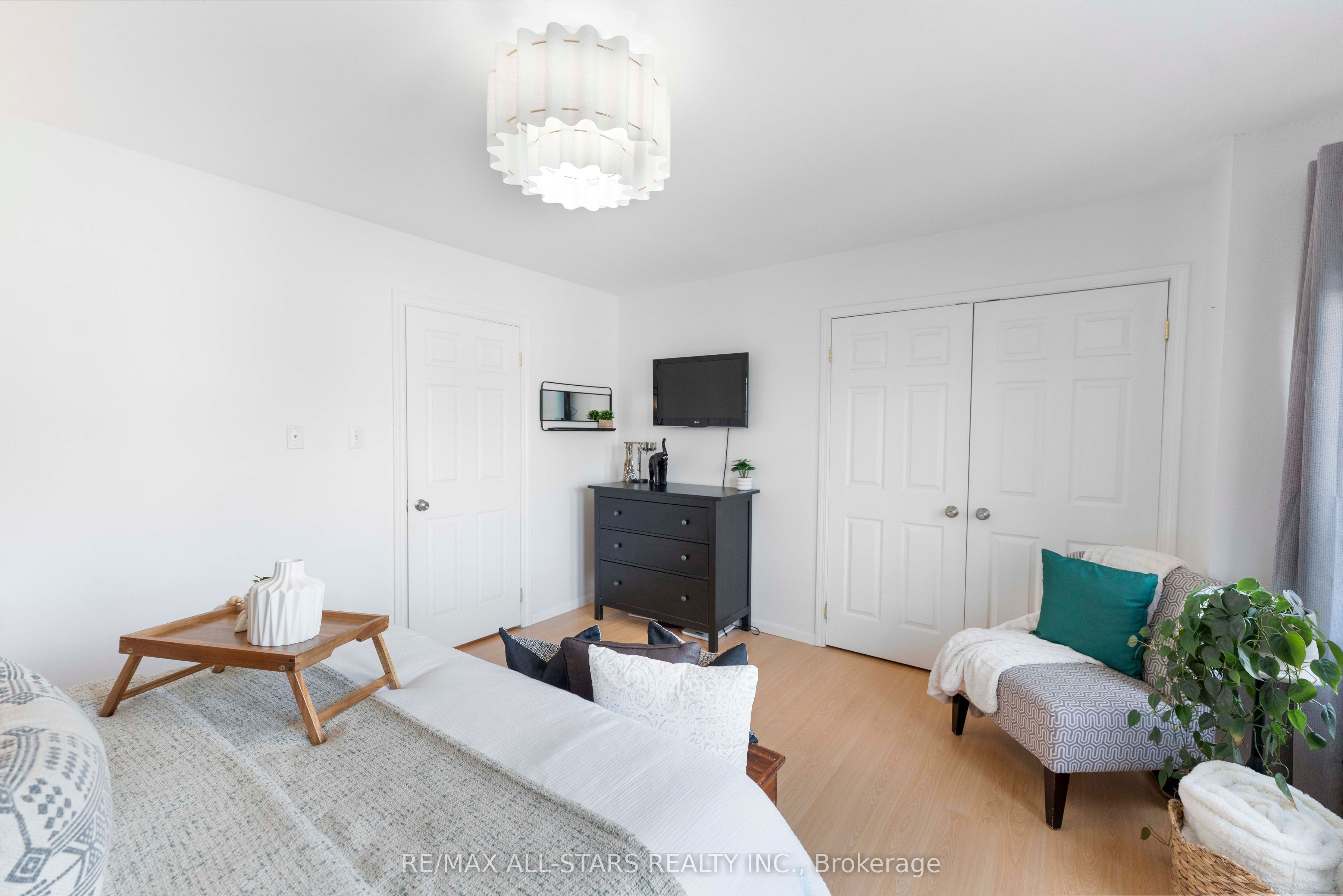 58 Margaret Graham Crescent Property Photo 17