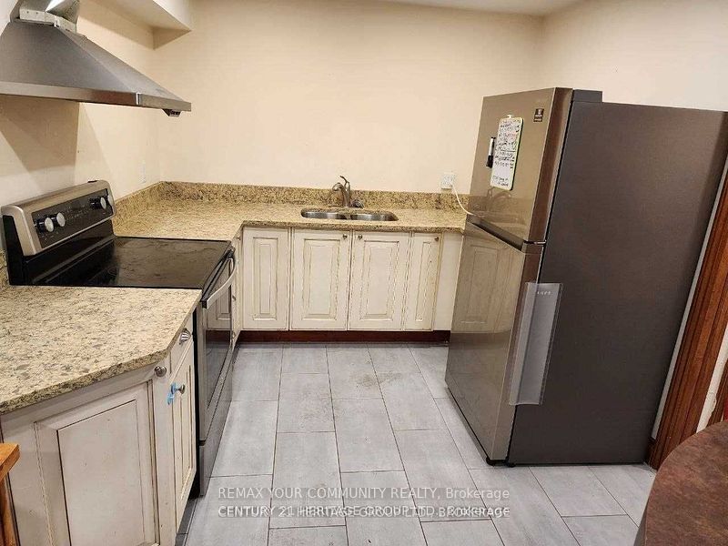 45 Kersey Crescent Bsmt #2 Property Photo 4