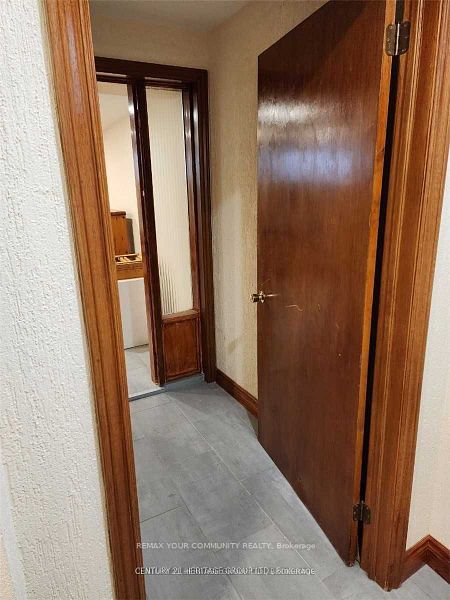 45 Kersey Crescent Bsmt #2 Property Photo 9