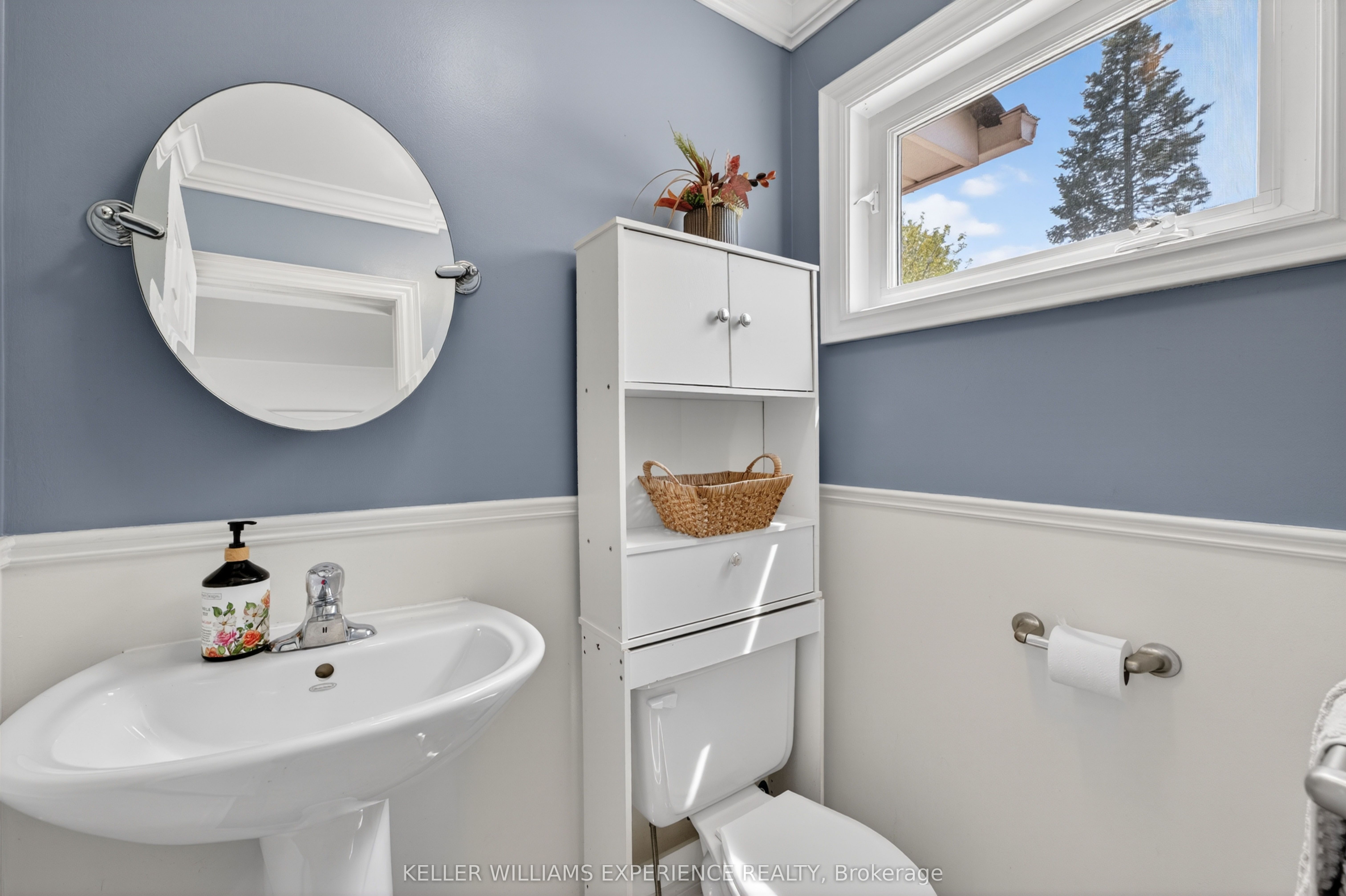 281 Victoria Street E Property Photo 10