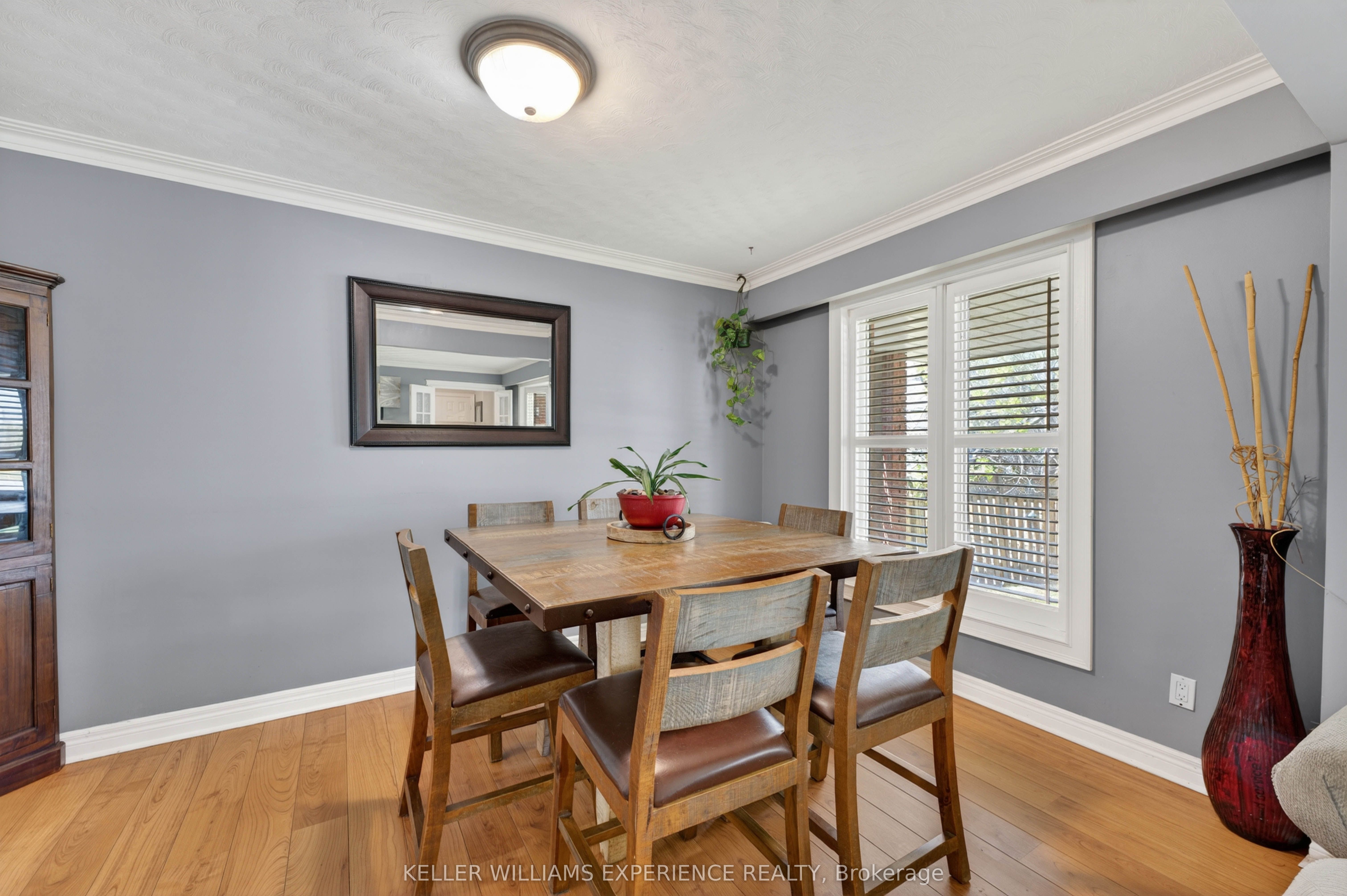 281 Victoria Street E Property Photo 15