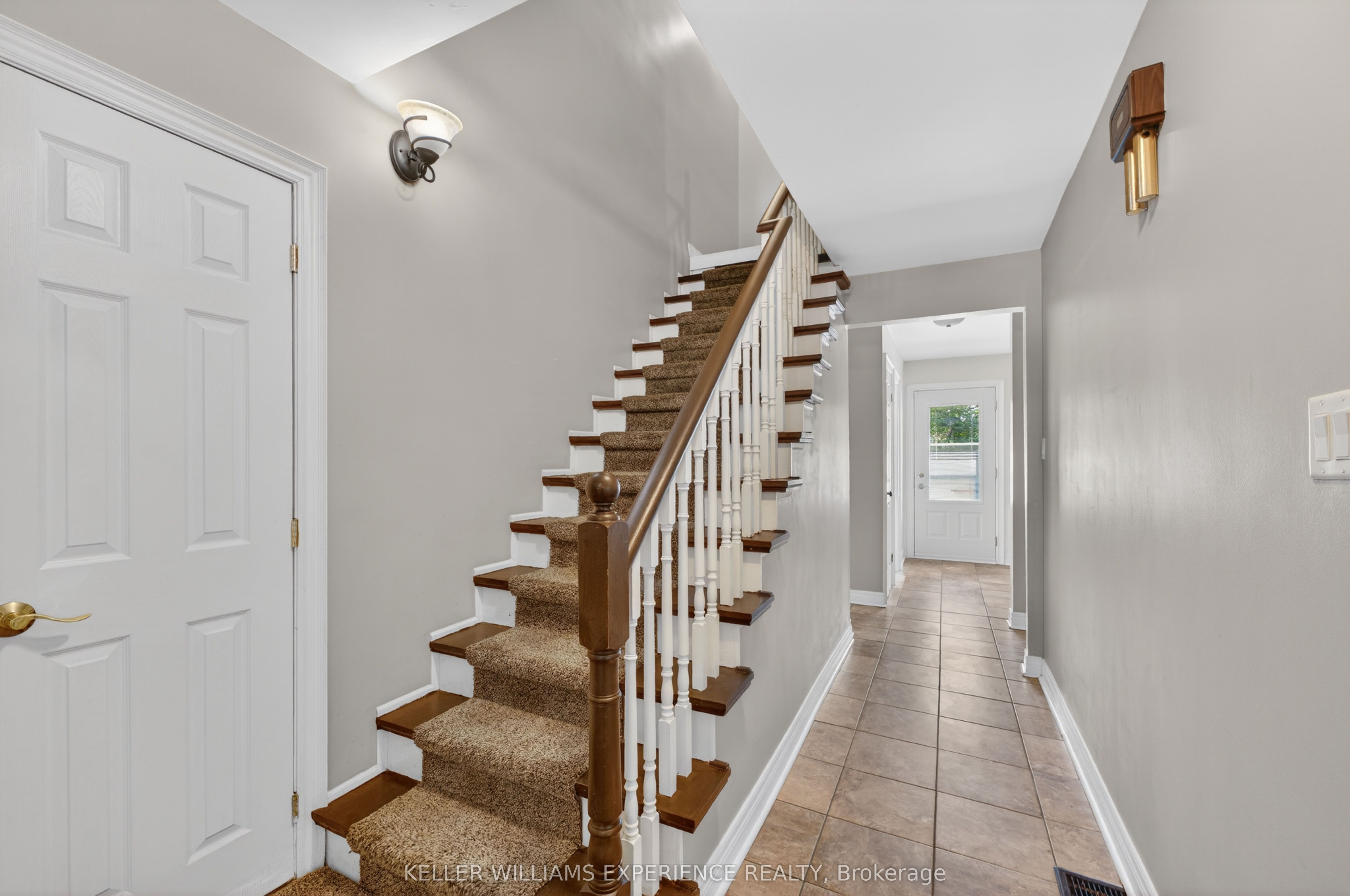281 Victoria Street E Property Photo 16