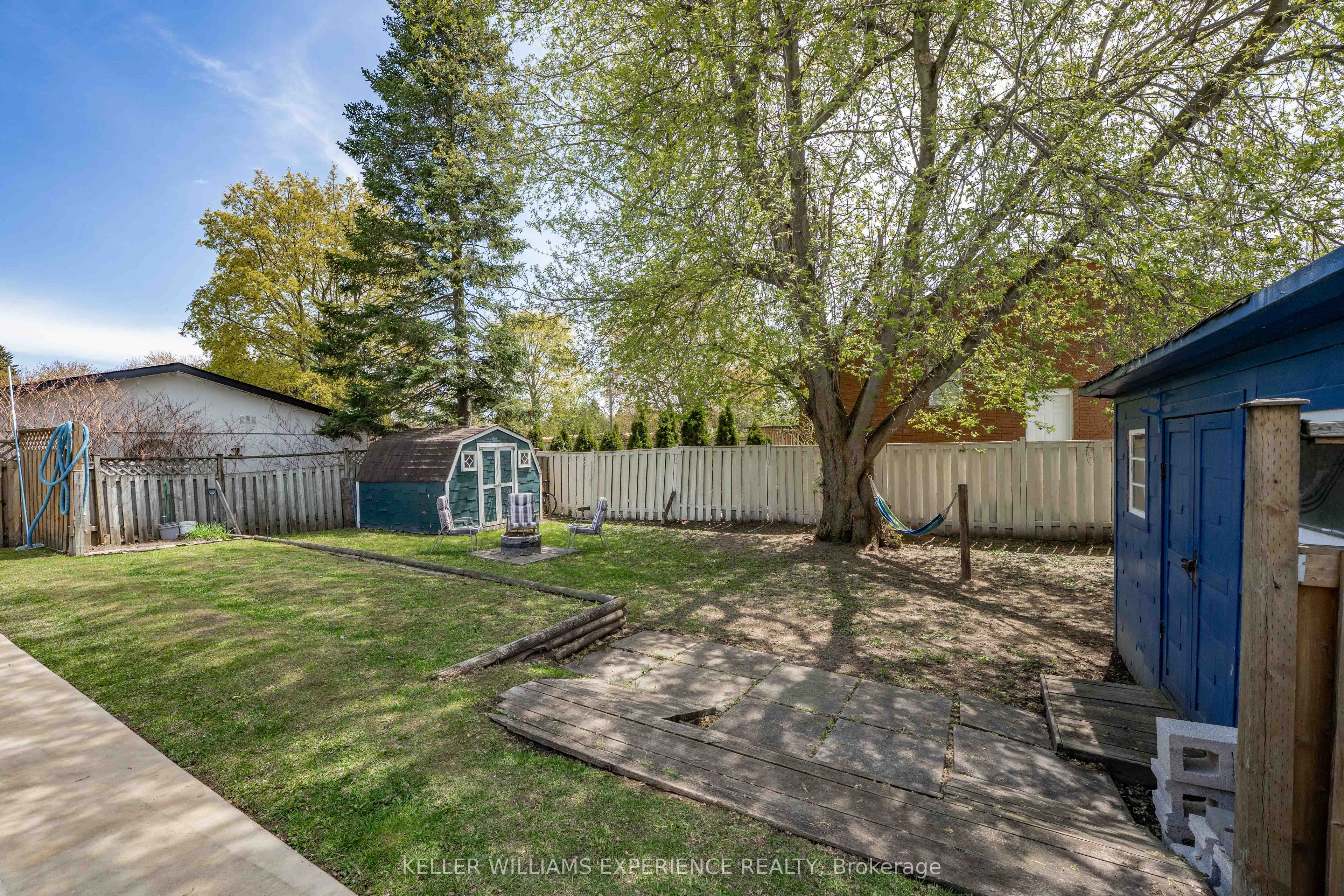 281 Victoria Street E Property Photo 31
