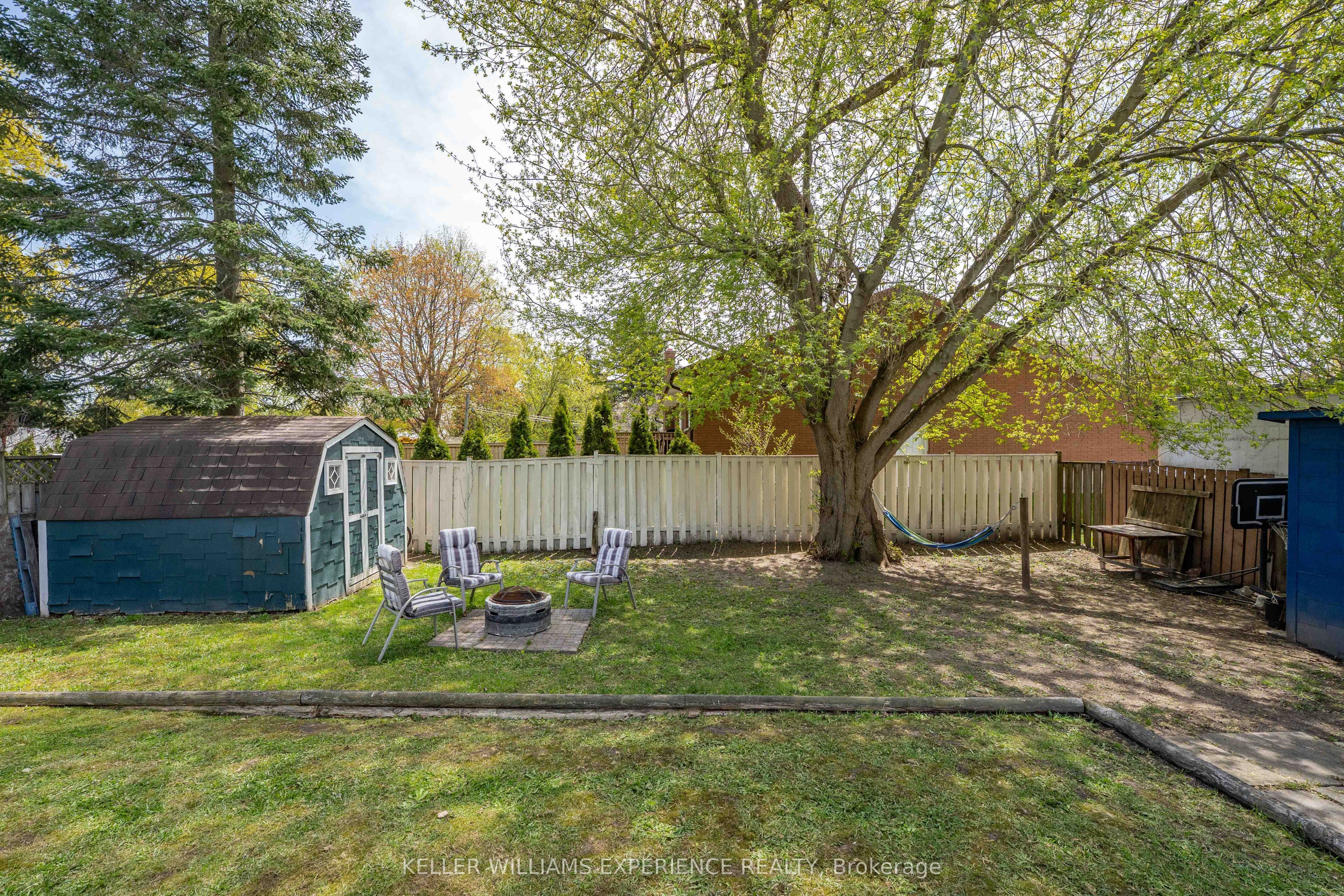 281 Victoria Street E Property Photo 35