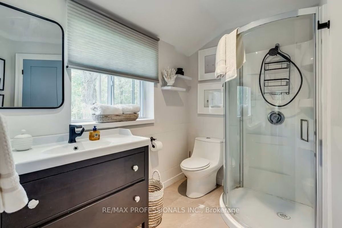 3465 Glenhaven Beach Road Property Photo 32