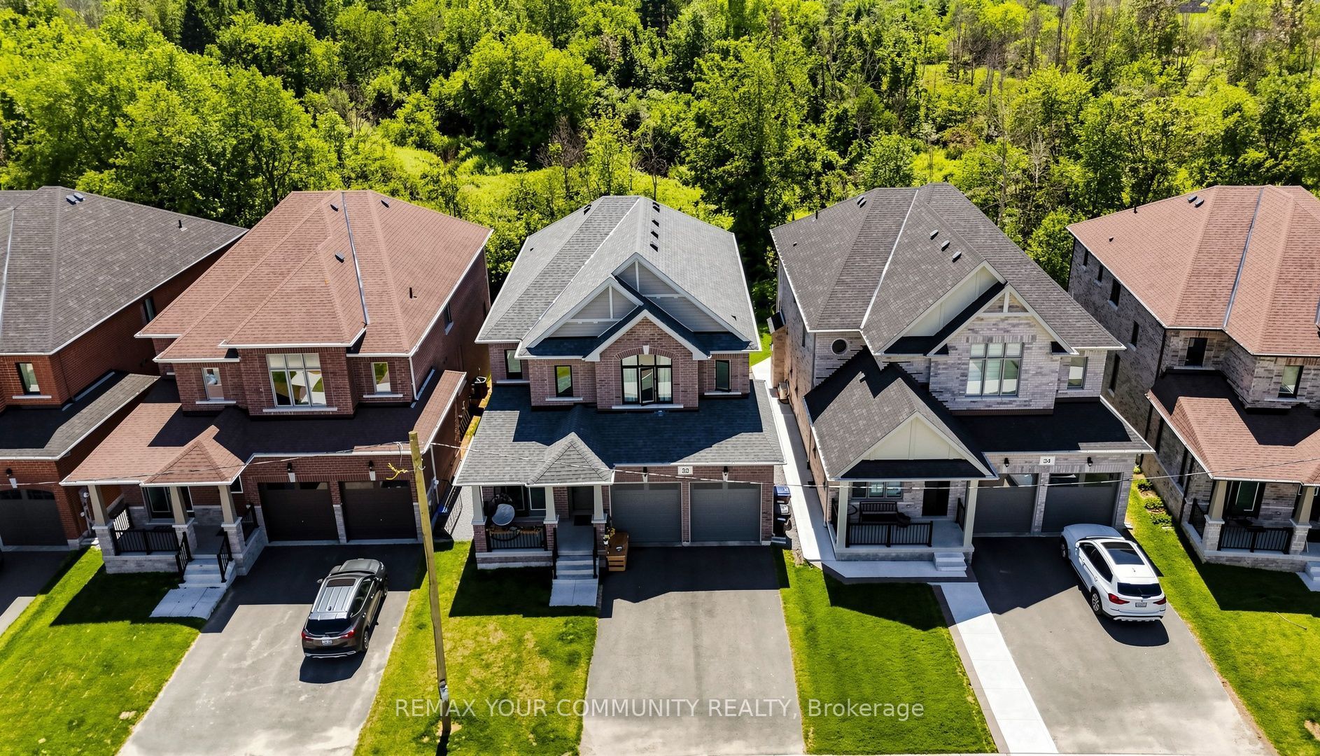 32 Baycroft Boulevard Property Photo 1