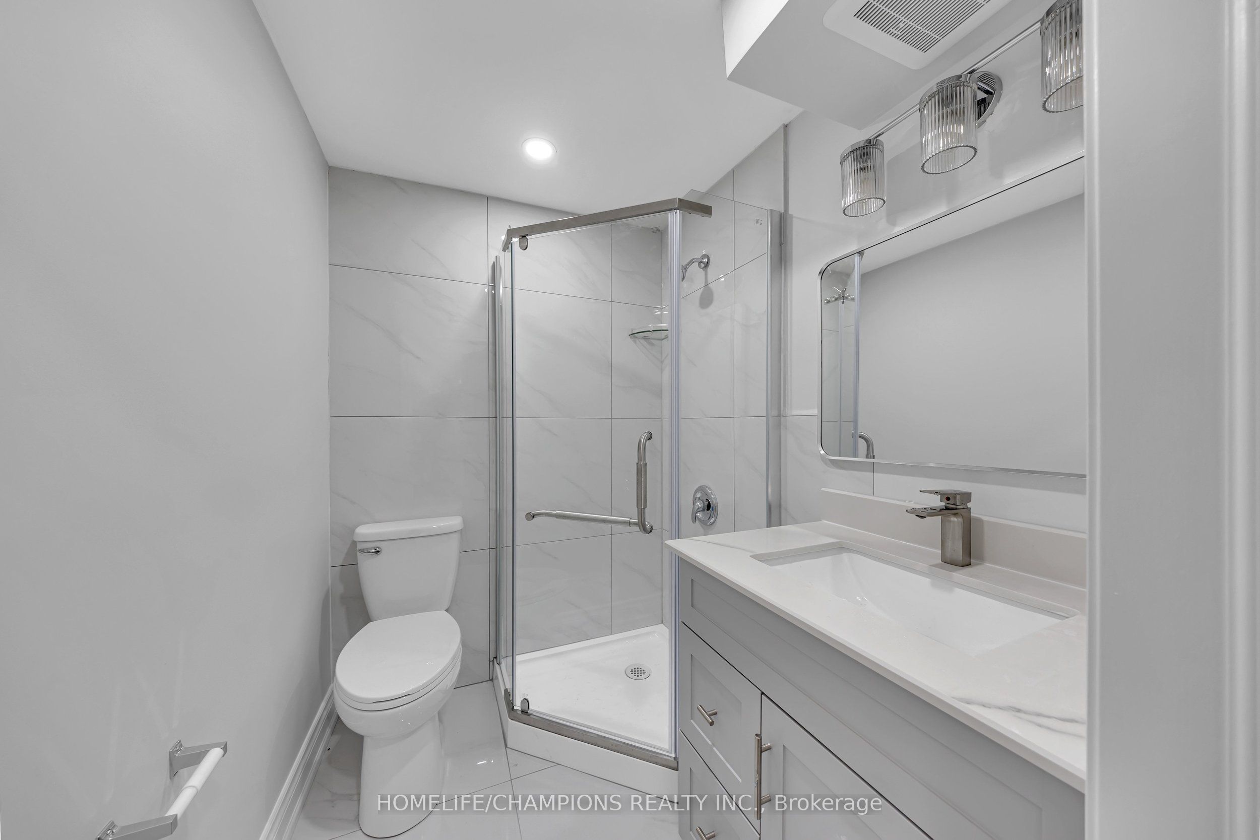 997 Mount Albert Road Property Photo 18