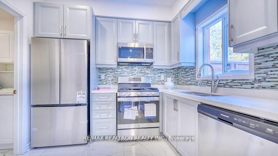 89 English Oak Drive Property Photo 6