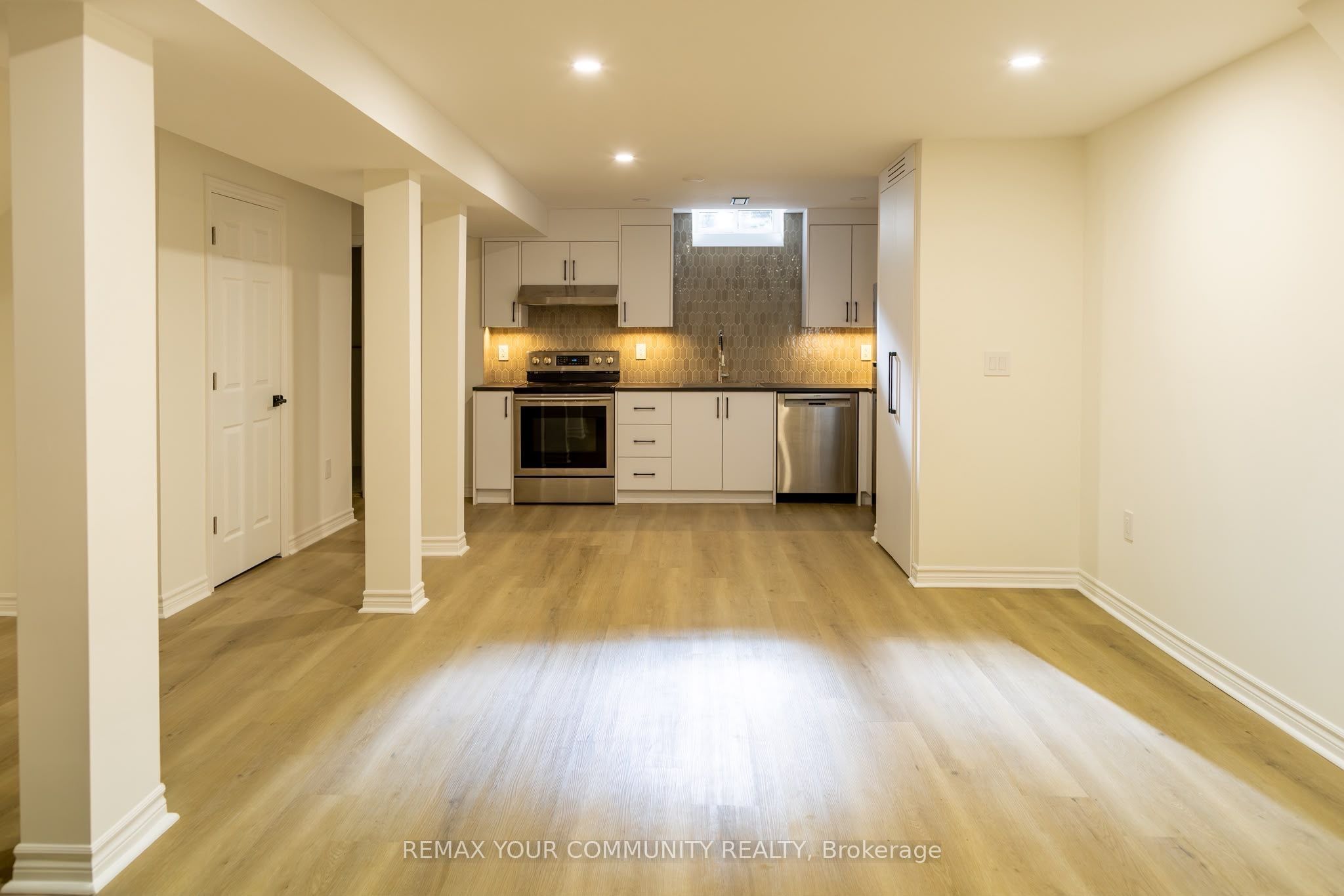 241 Orchards Heights Boulevard Property Photo 1