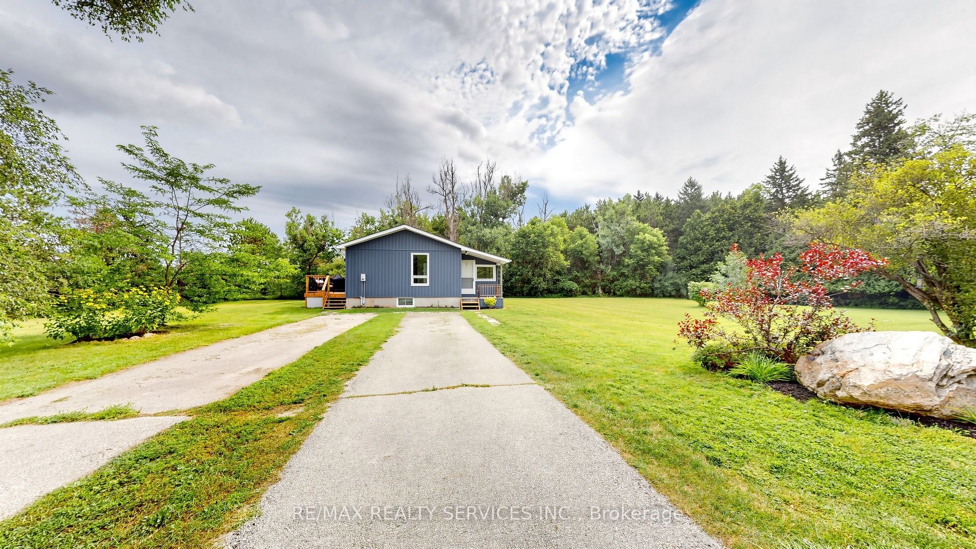 9225 County 1 Road Property Photo 2