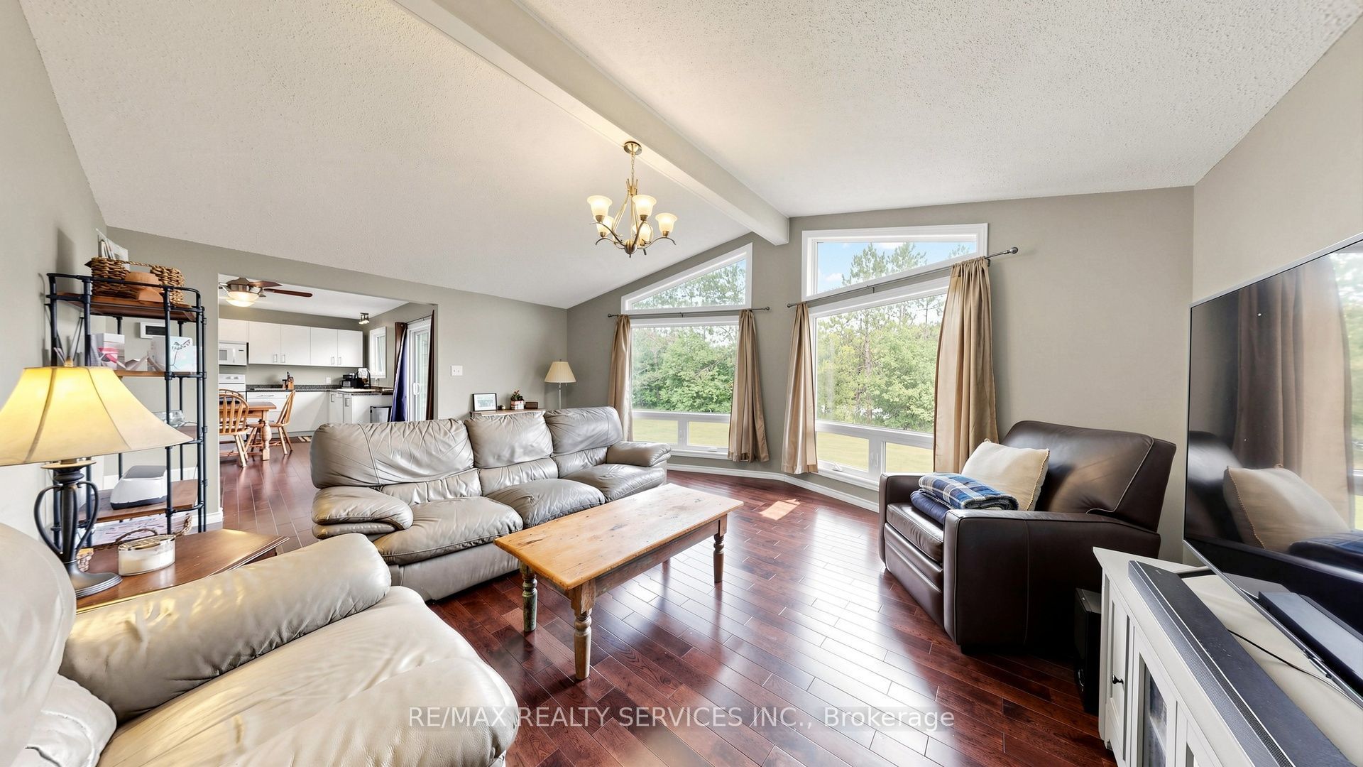 9225 County 1 Road Property Photo 4