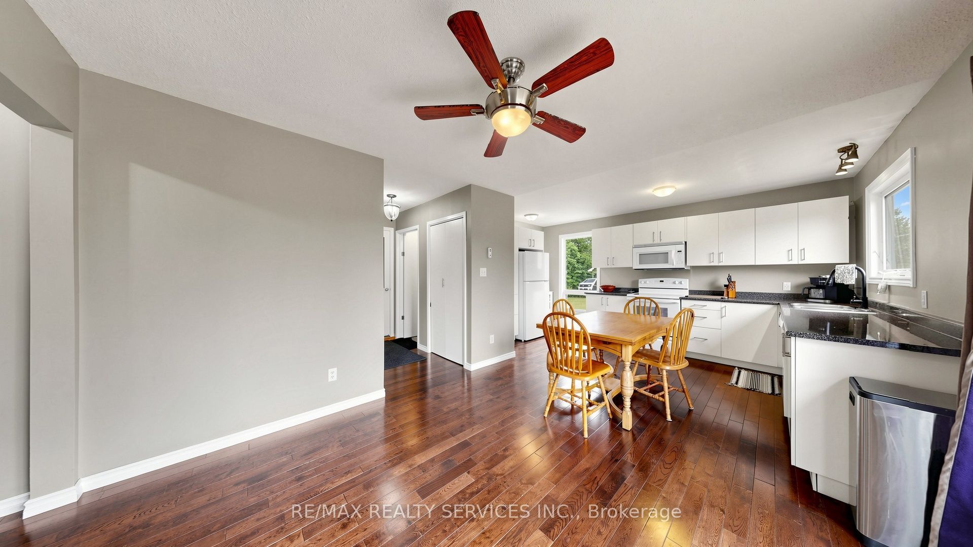 9225 County 1 Road Property Photo 11