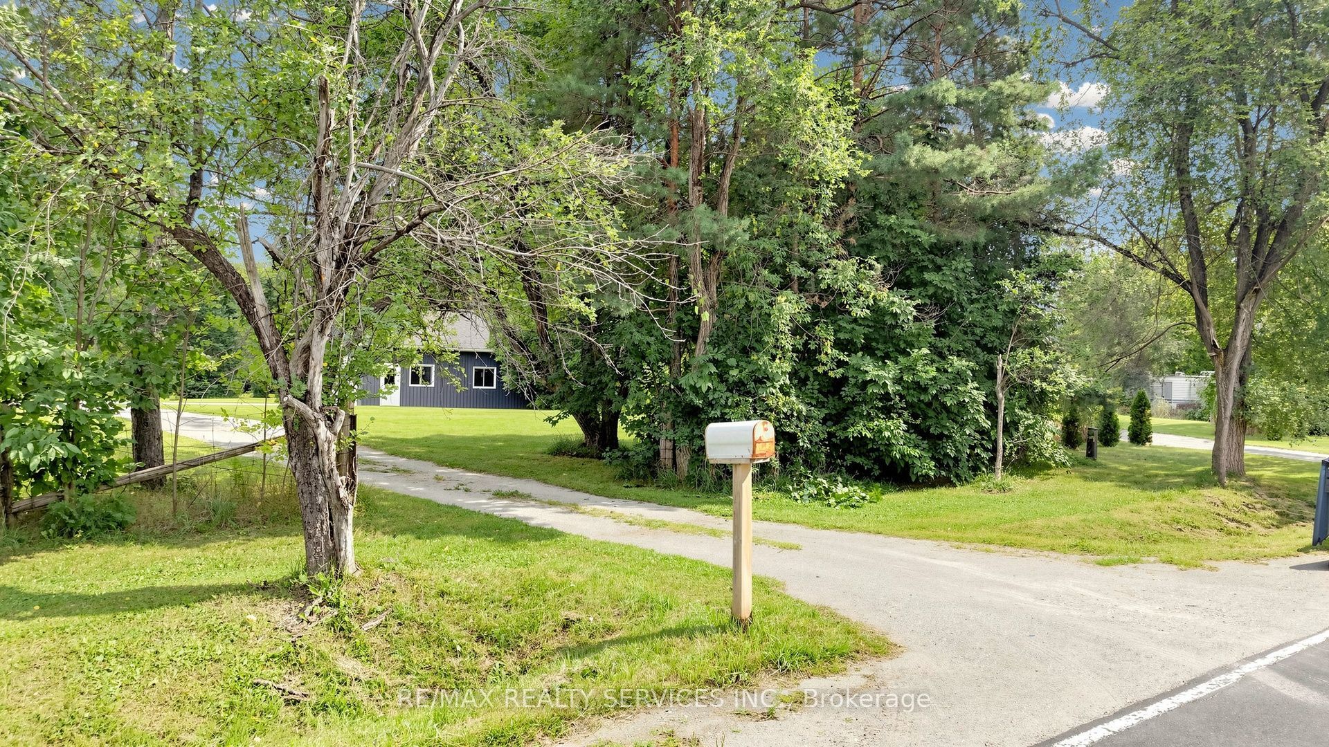 9225 County 1 Road Property Photo 38