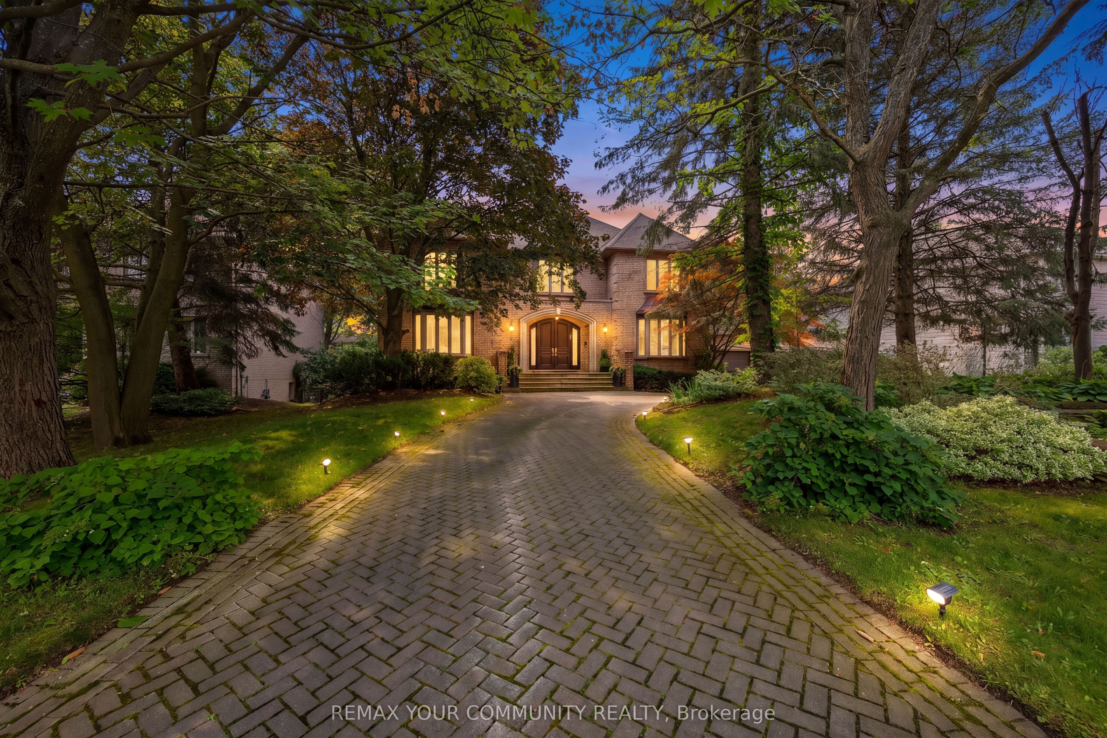 75 Arnold Avenue Property Photo 1