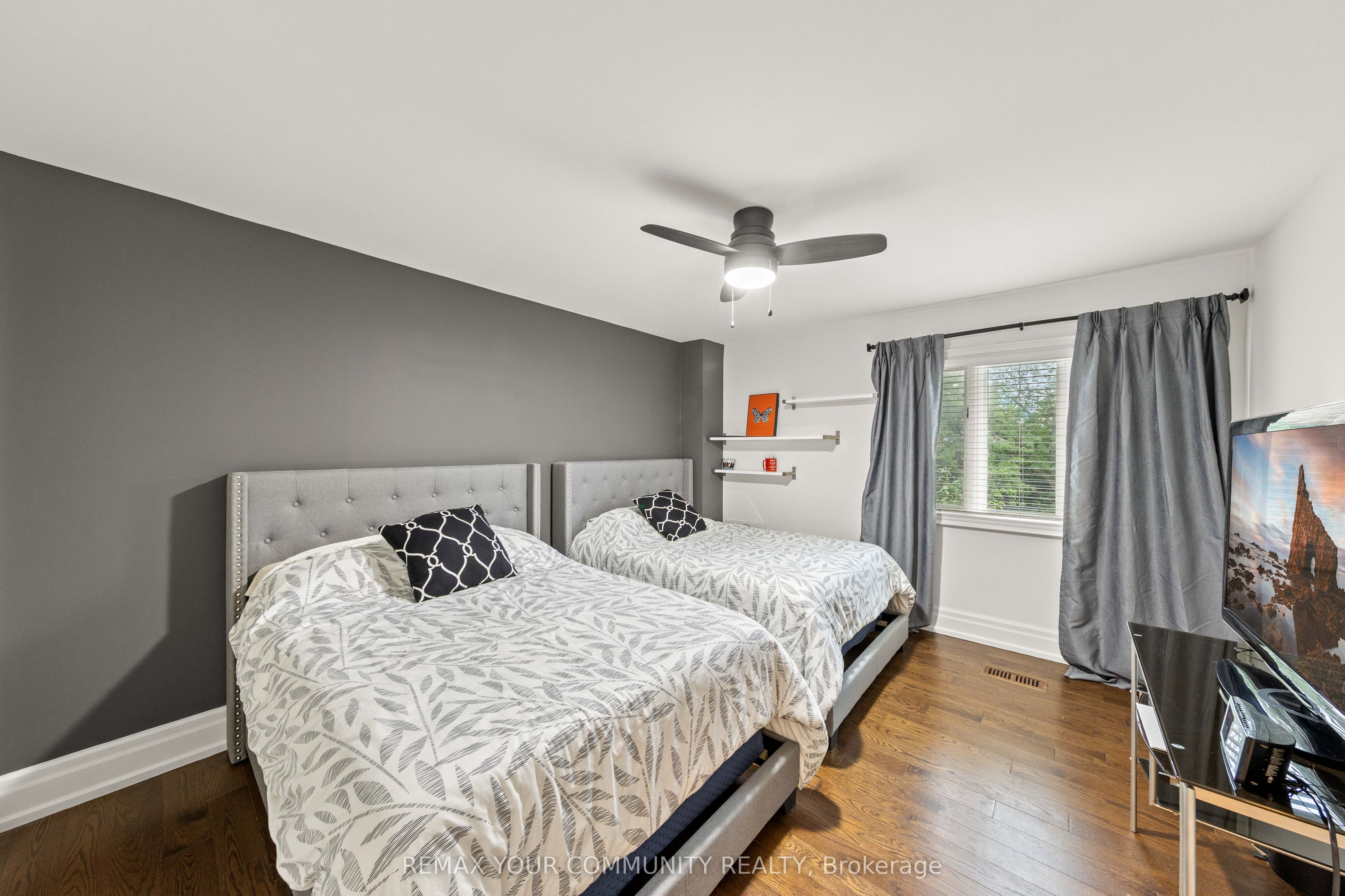 75 Arnold Avenue Property Photo 32