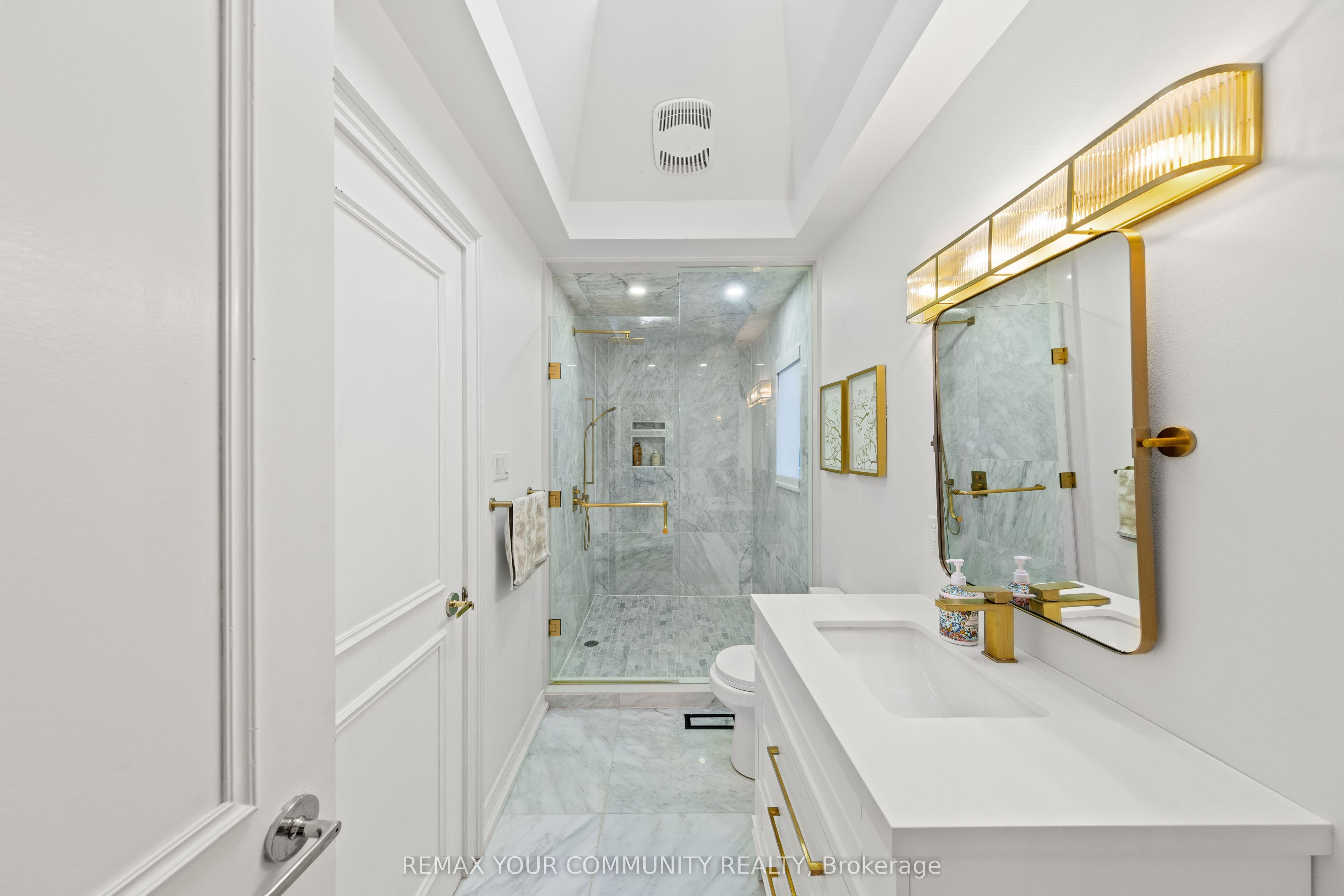 75 Arnold Avenue Property Photo 35