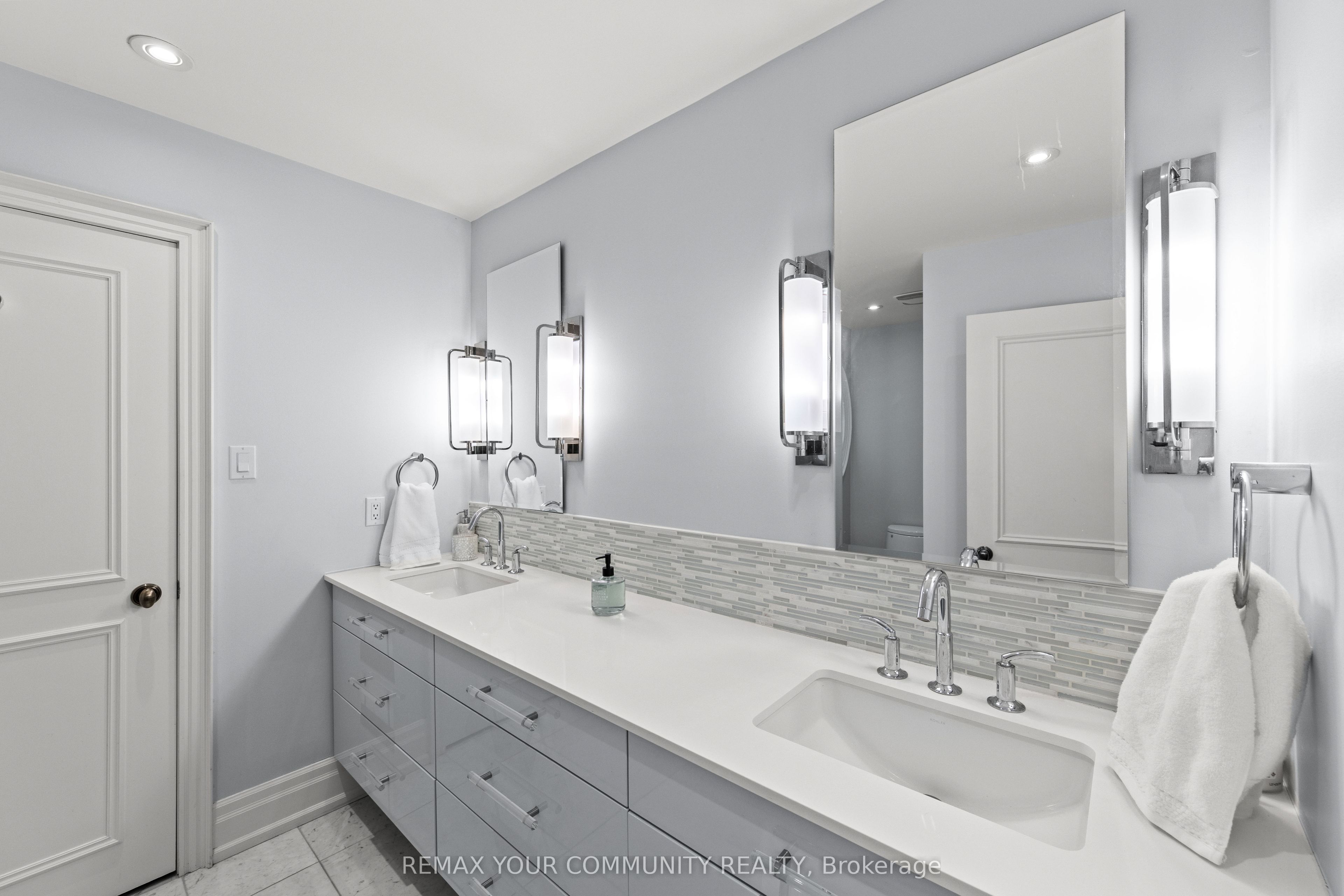 75 Arnold Avenue Property Photo 37