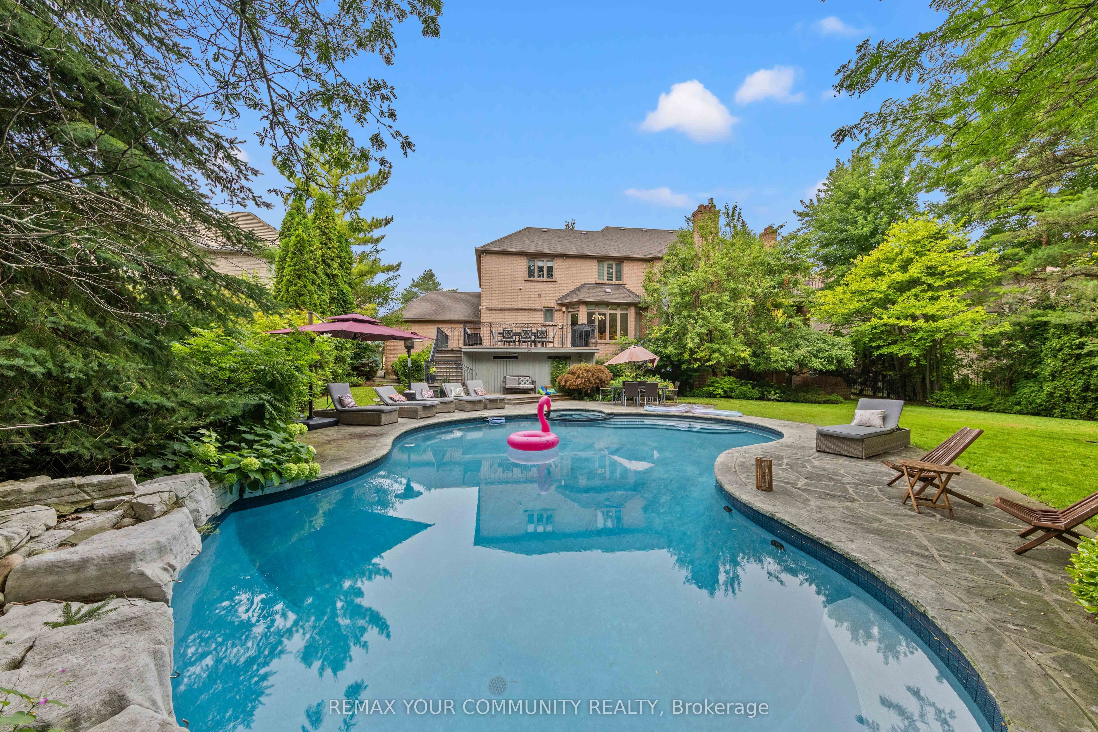 75 Arnold Avenue Property Photo 45
