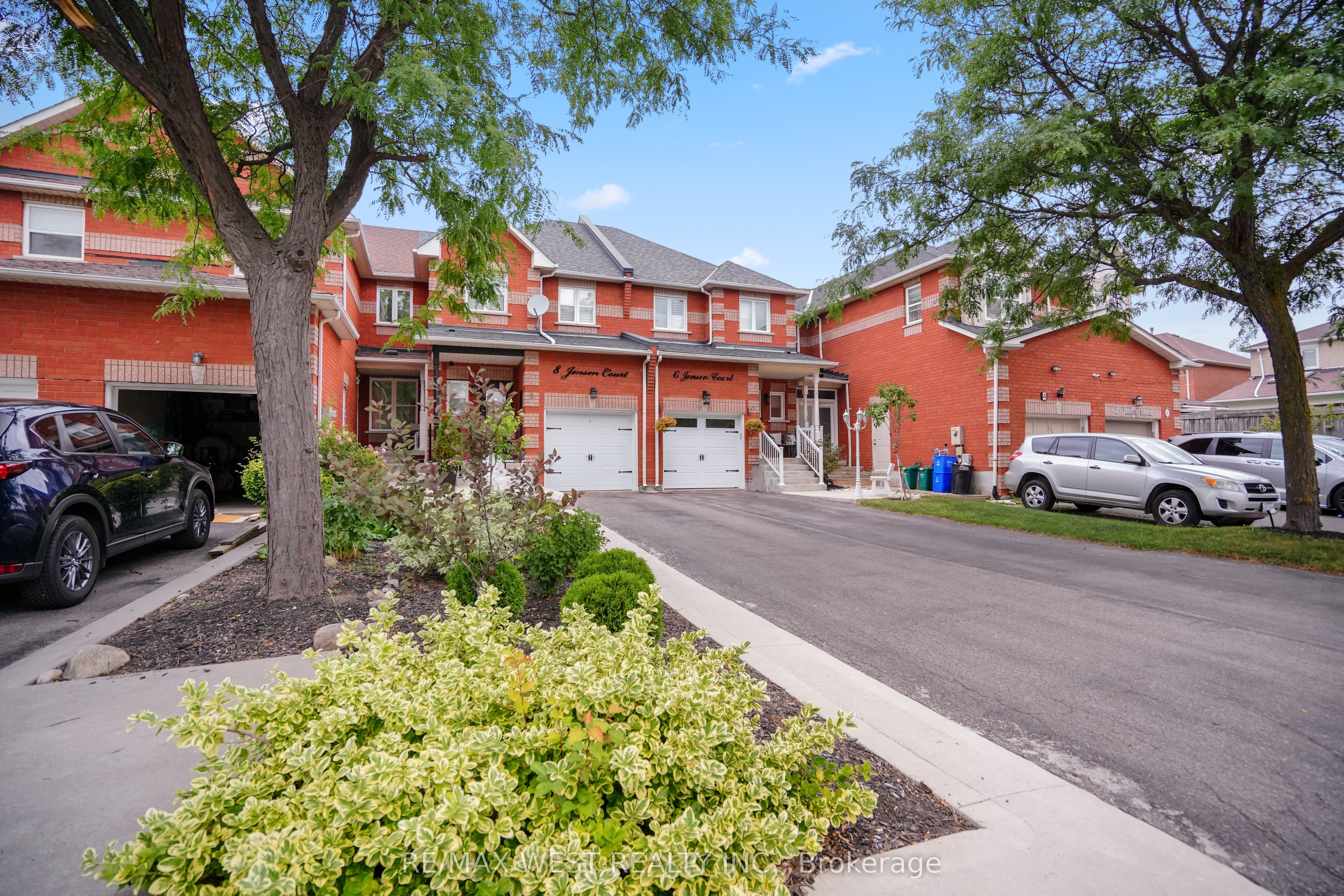 8 Jensen Court Property Photo 2