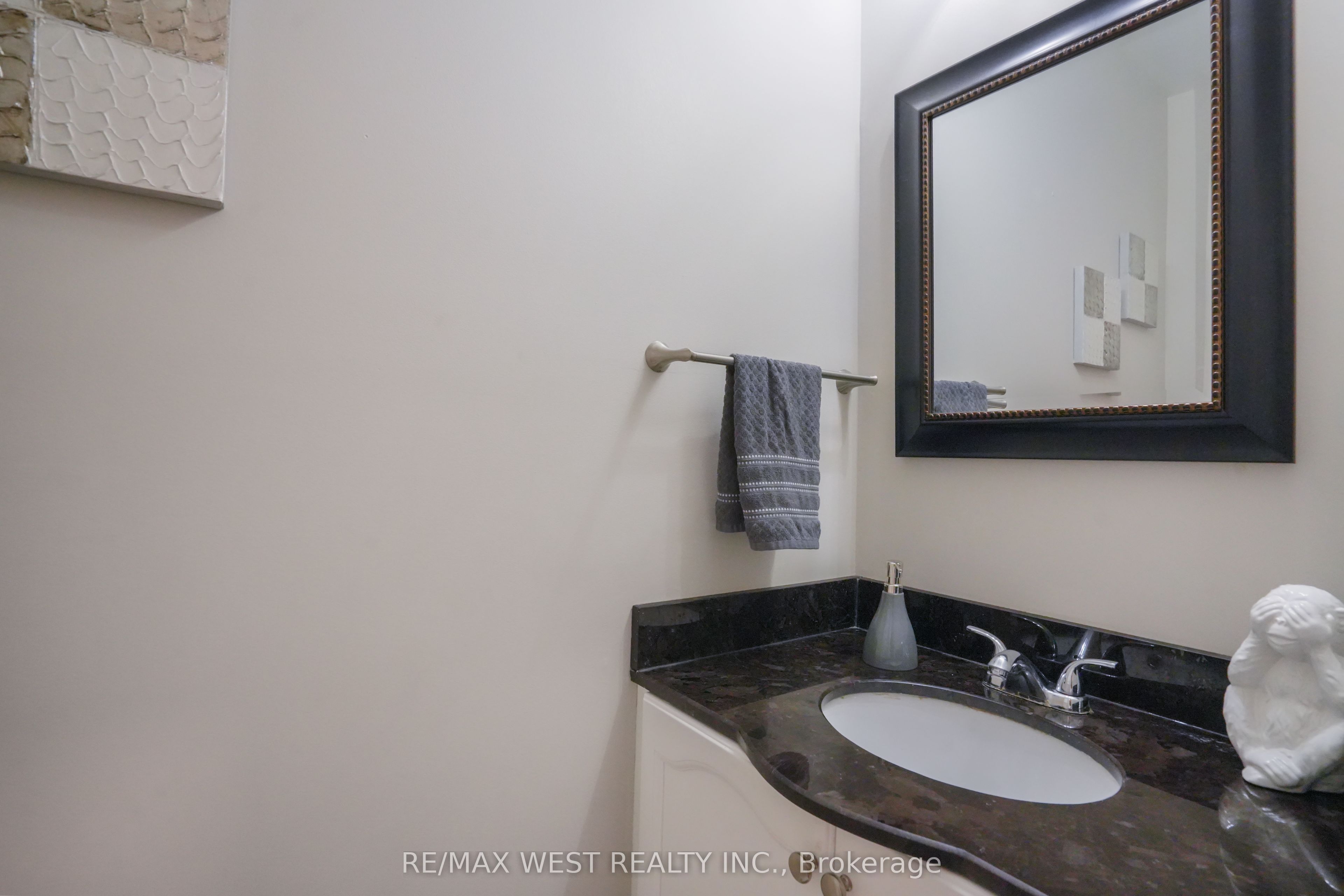 8 Jensen Court Property Photo 19