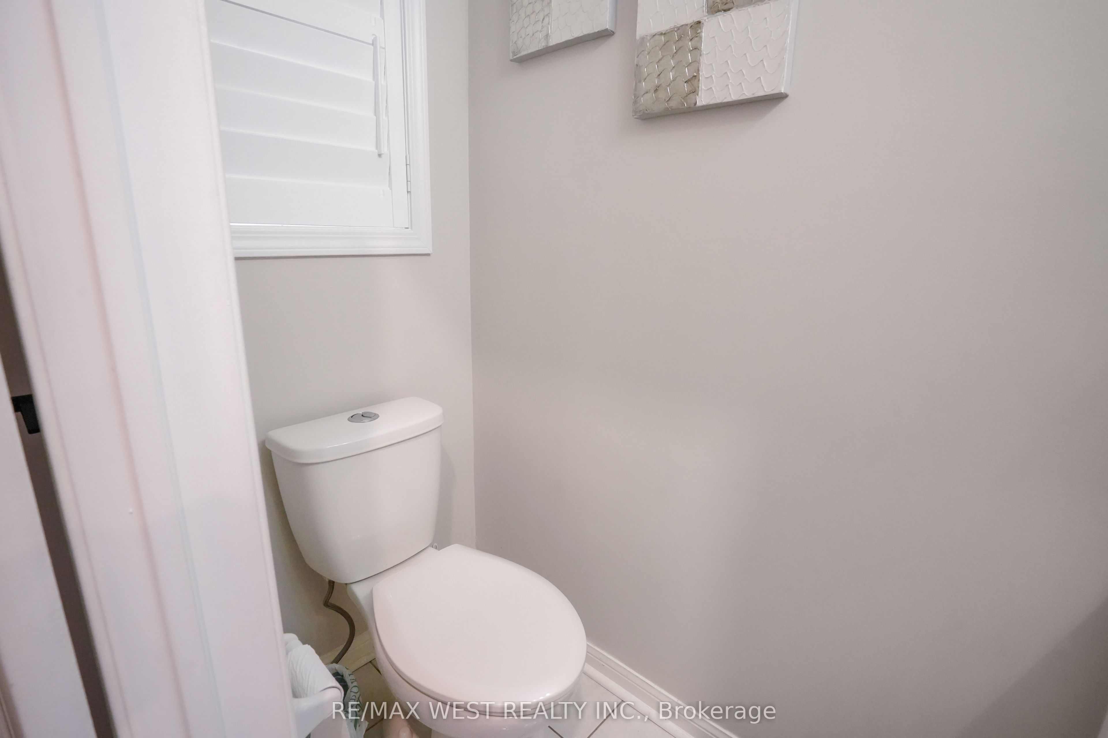 8 Jensen Court Property Photo 20