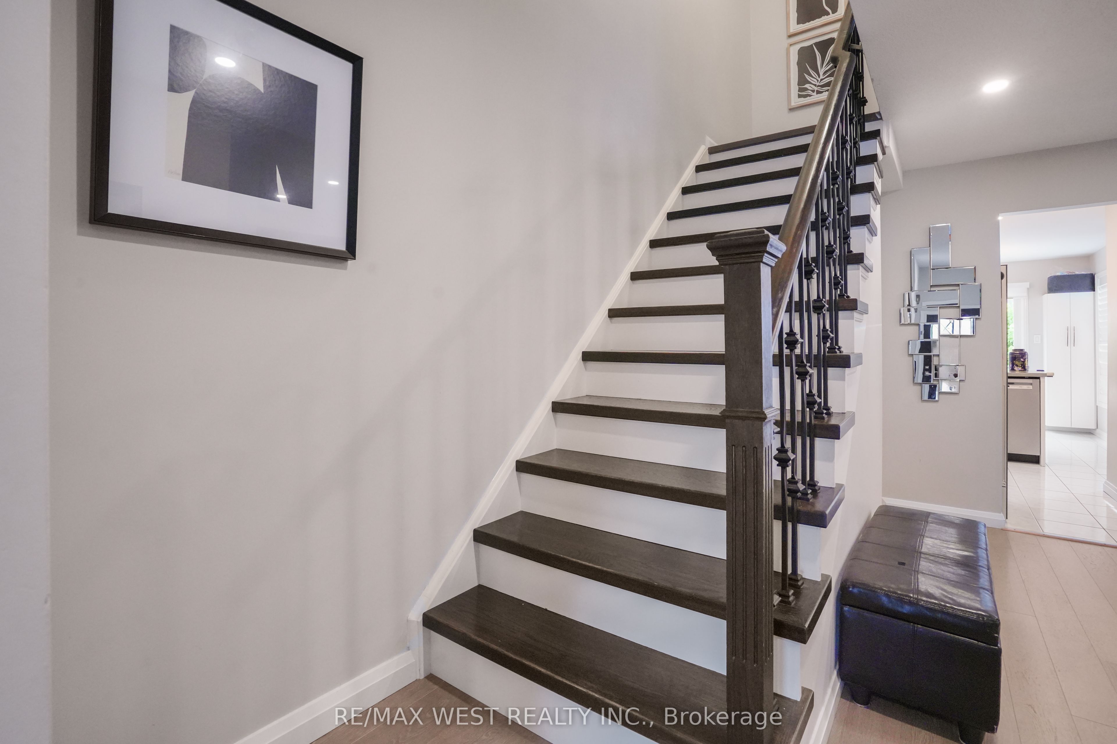 8 Jensen Court Property Photo 21