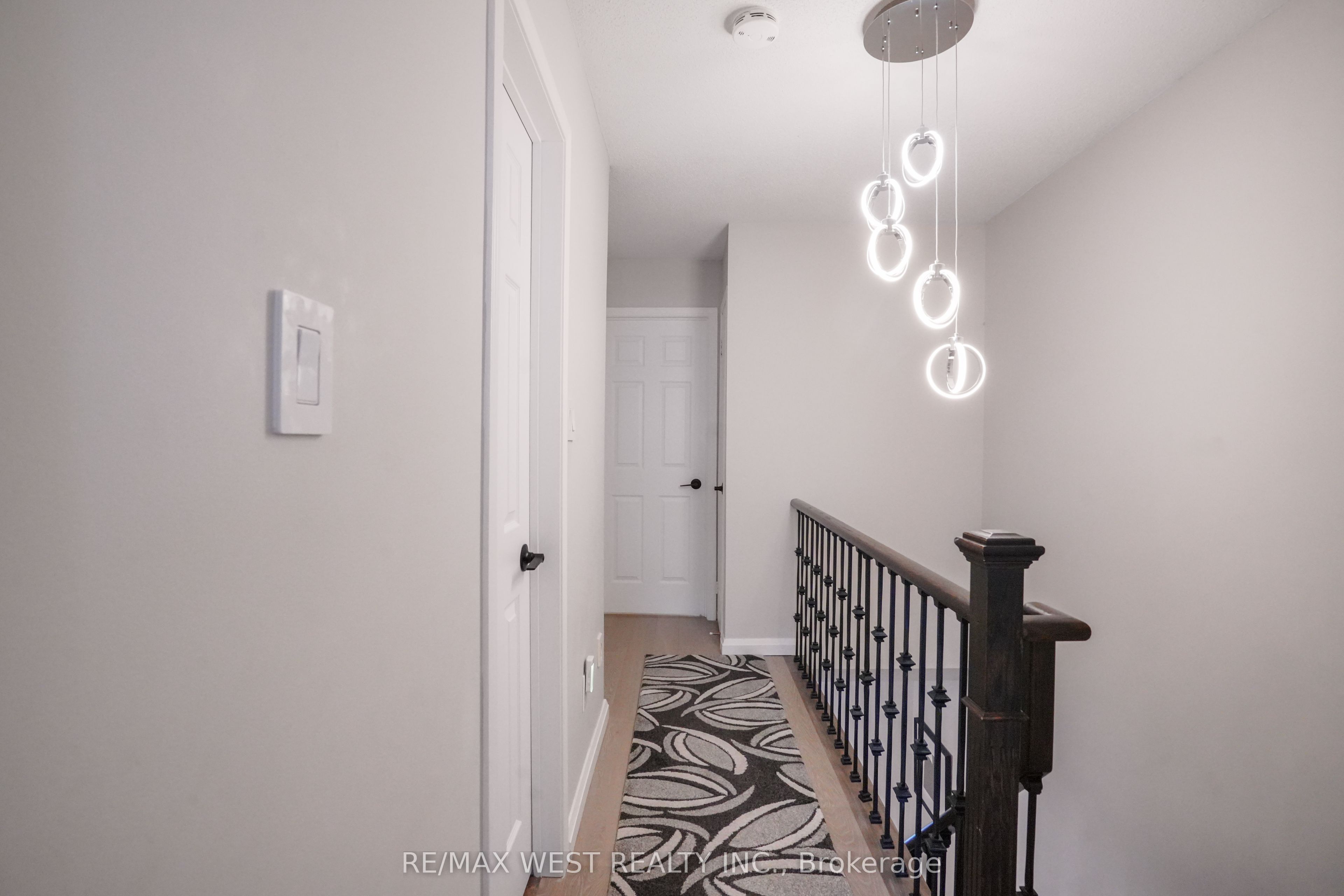 8 Jensen Court Property Photo 23