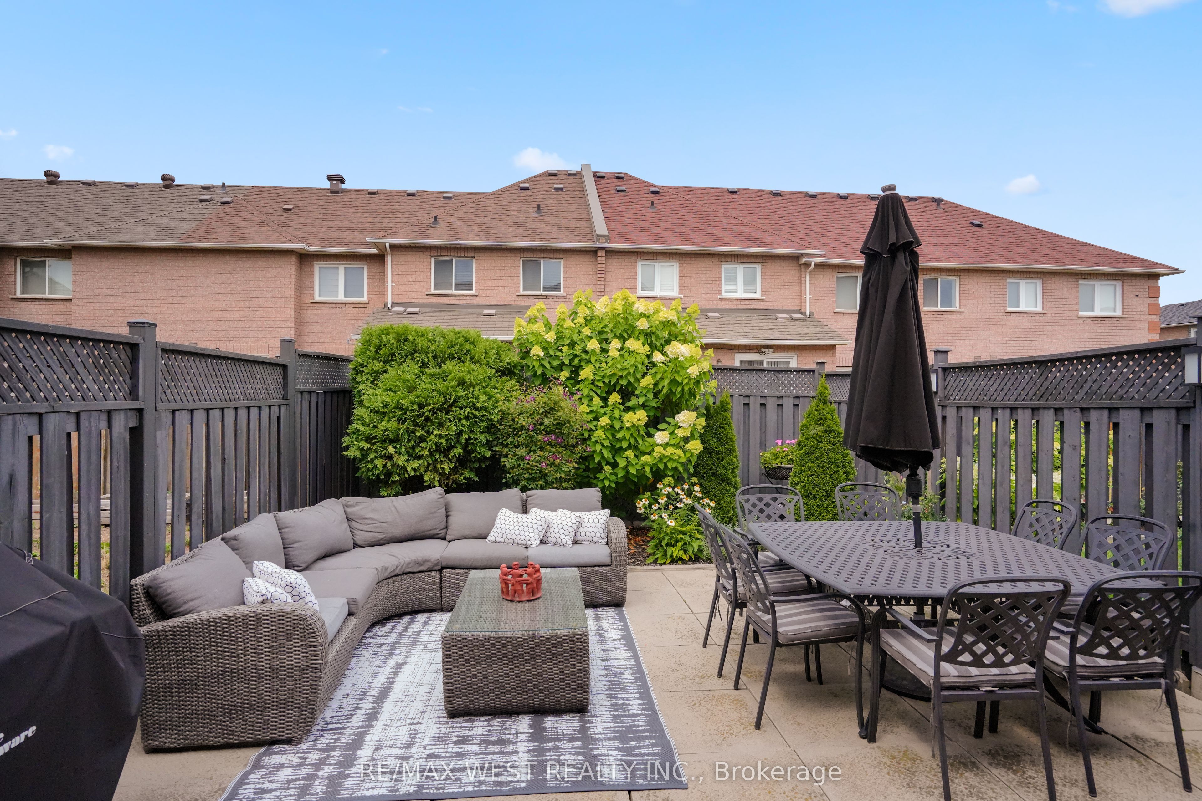 8 Jensen Court Property Photo 35