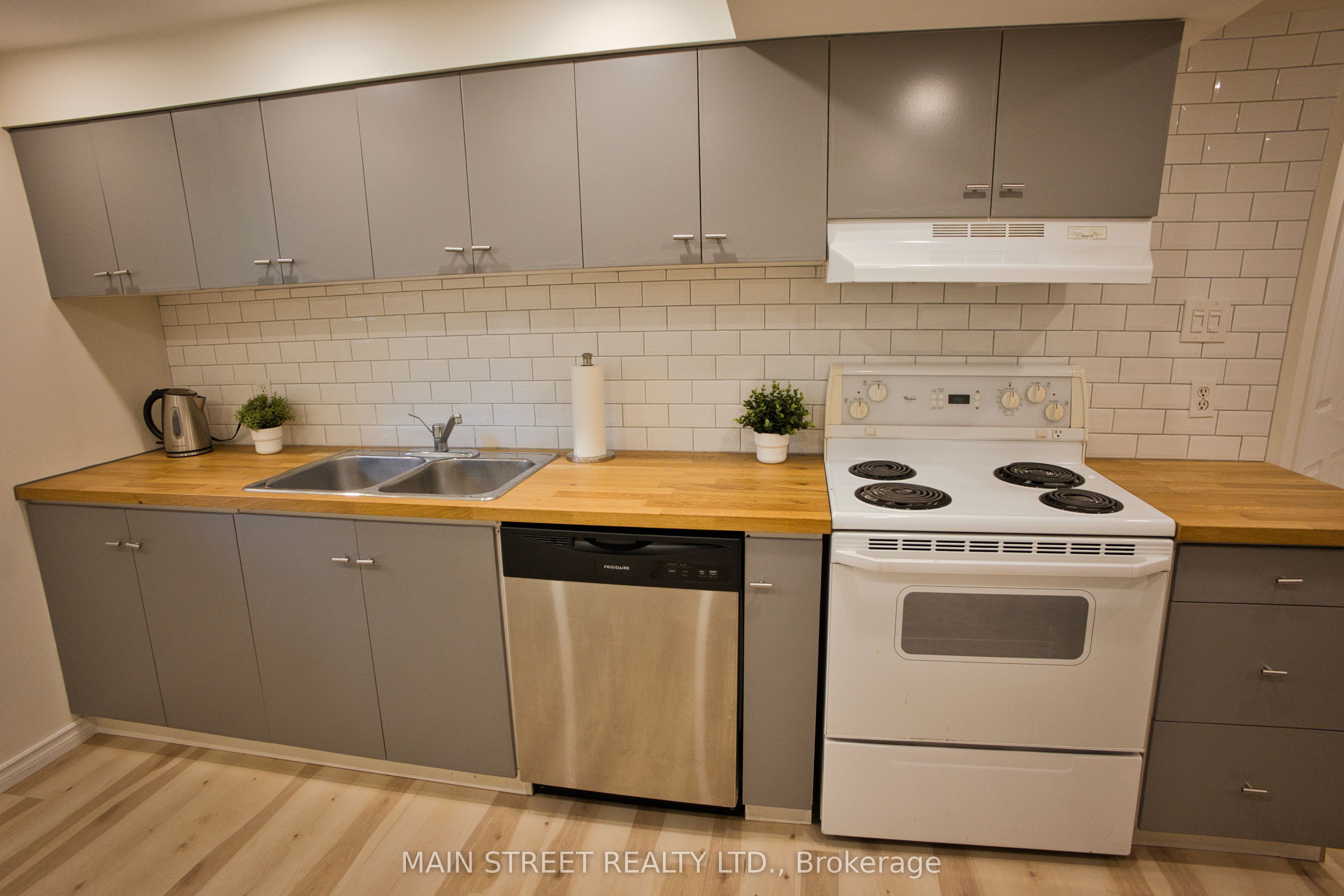 97 Riverglen Drive Property Photo 24