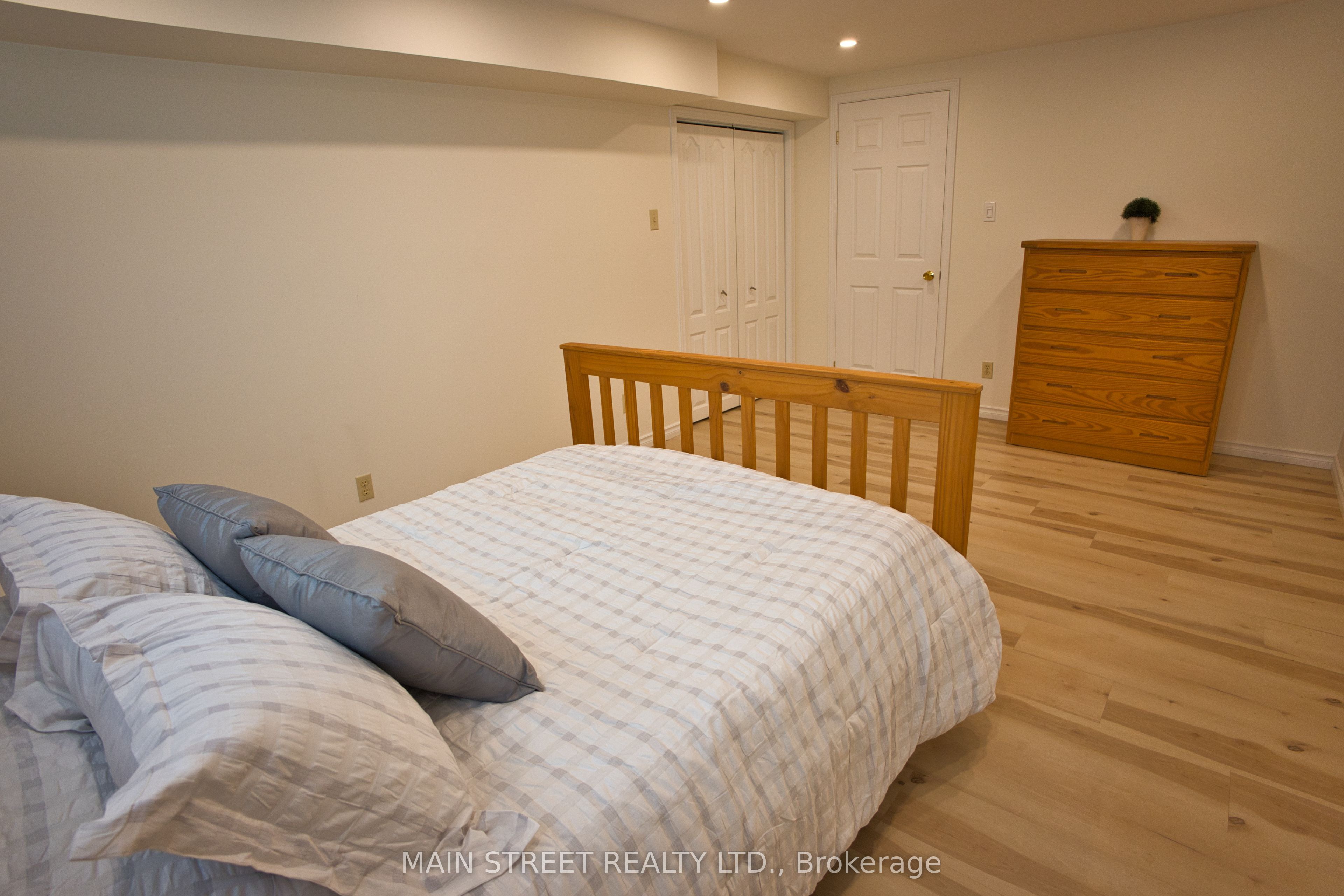 97 Riverglen Drive Property Photo 29